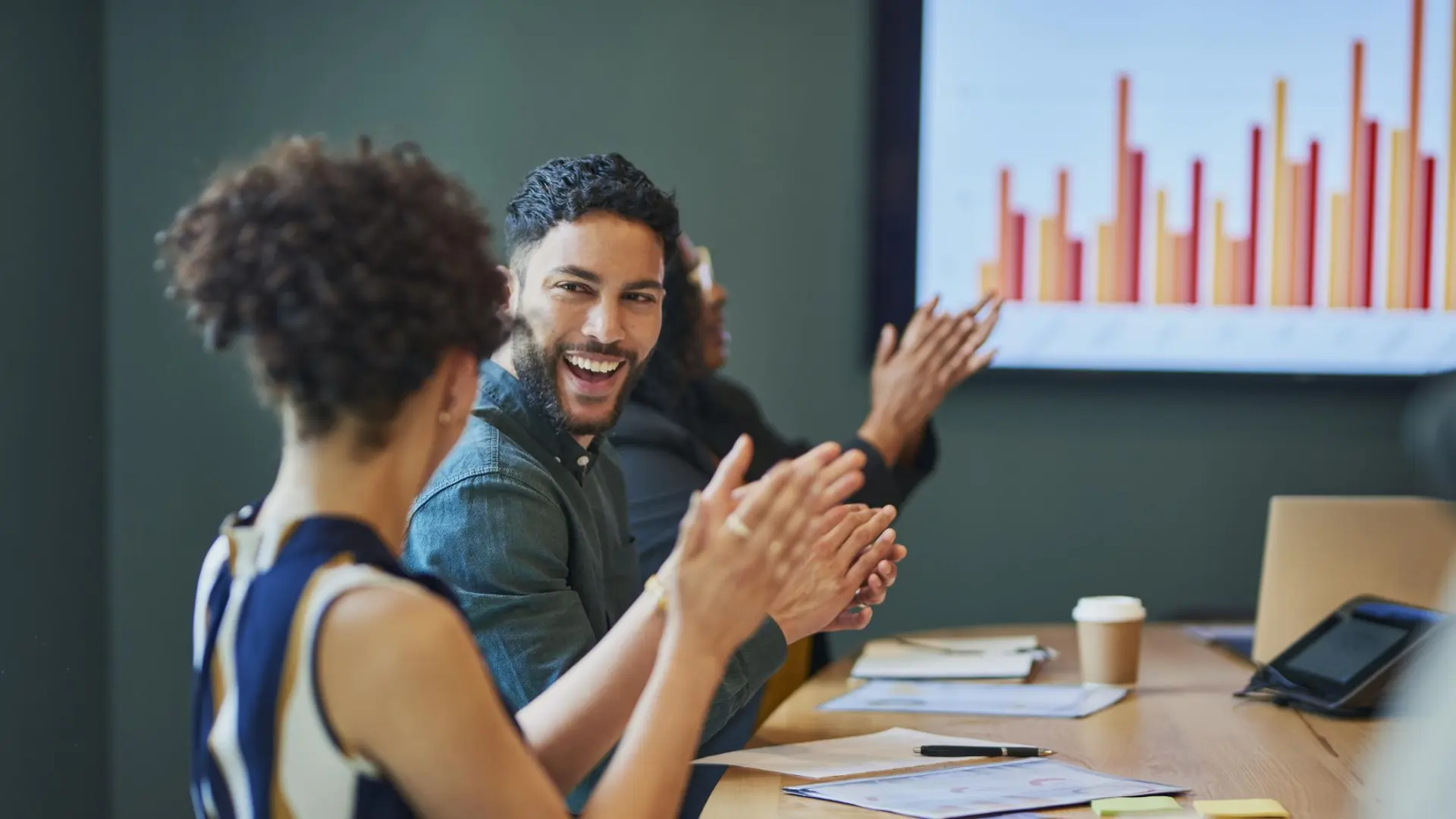 Компании ищут новые пути для удержания талантов