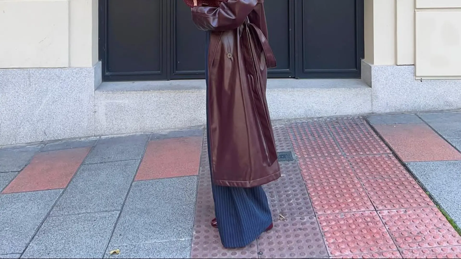 Adiós a los tacones incómodos: las bailarinas joya que triunfan esta Navidad