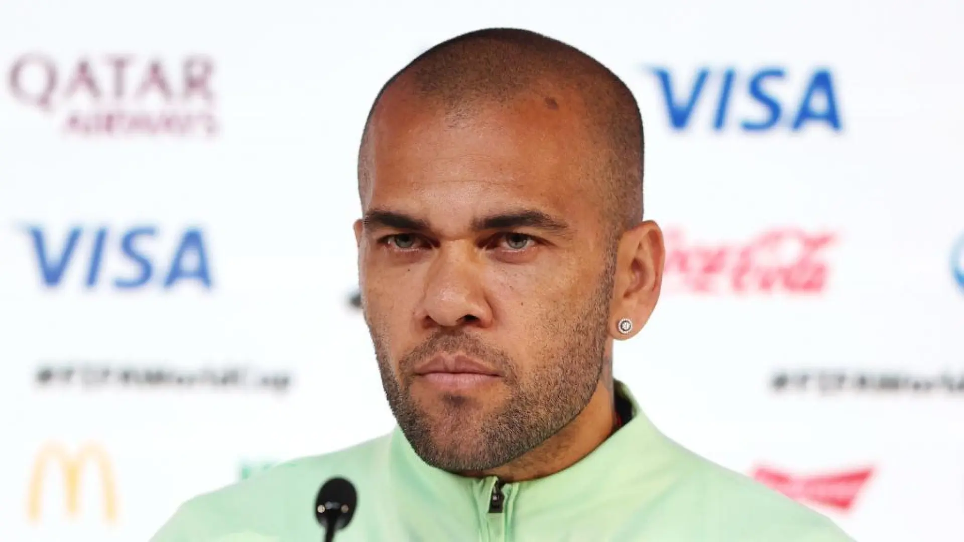 Dani Alves compra un club portugués y se ficha para volver a jugar al fútbol