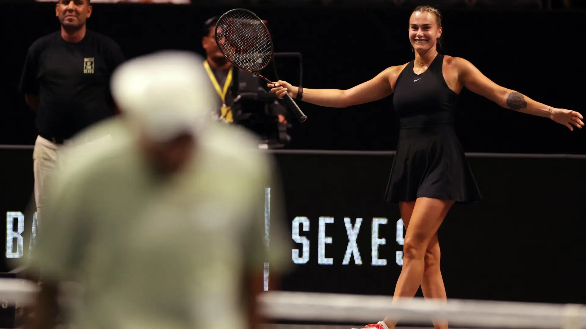 Lluvia de críticas a Sabalenka y la 'Batalla de los Sexos': "Enhorabuena por avergonzar al tenis femenino"