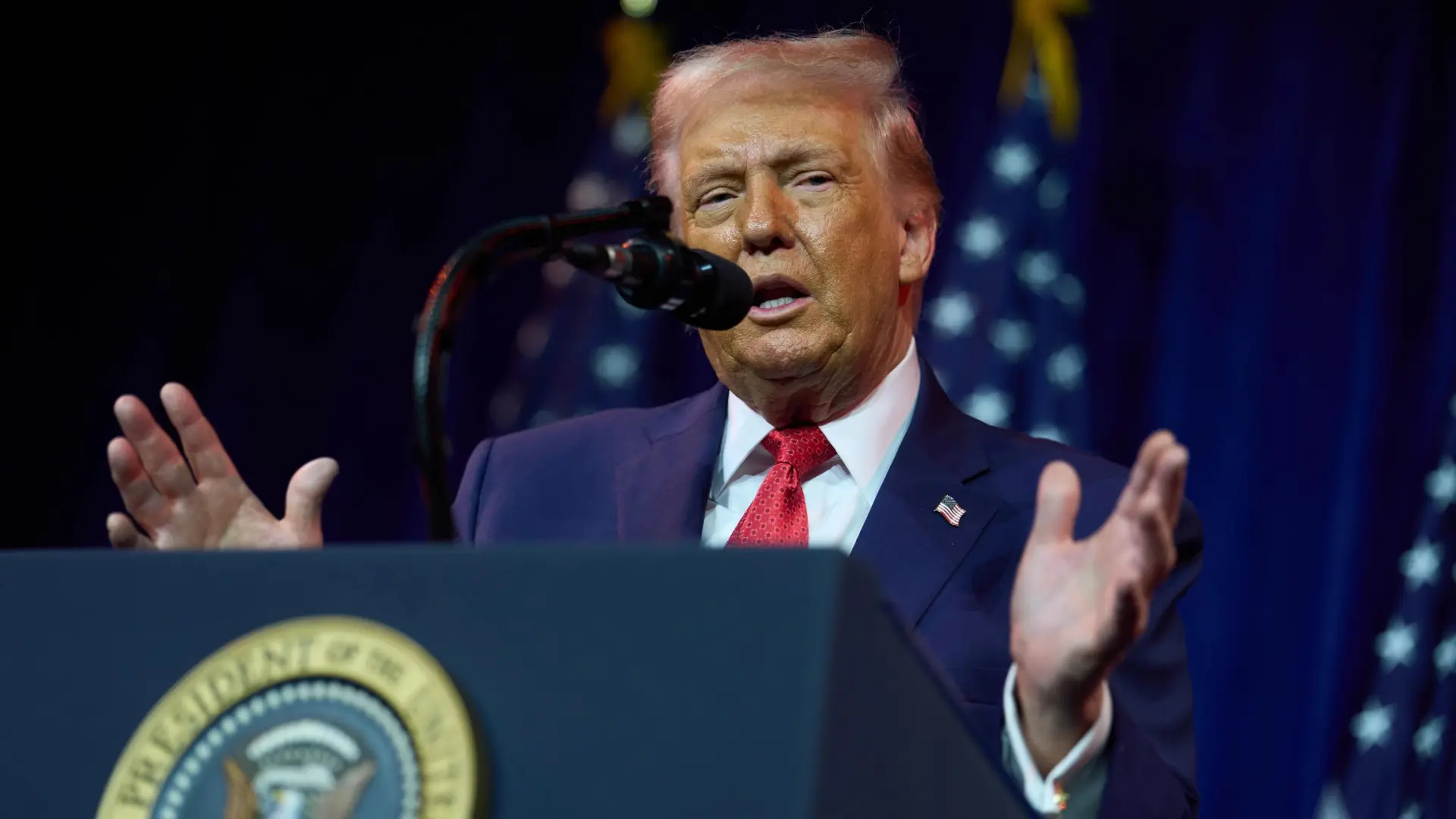 Trump Espera Controlar Recursos Petroleros de Venezuela por Años