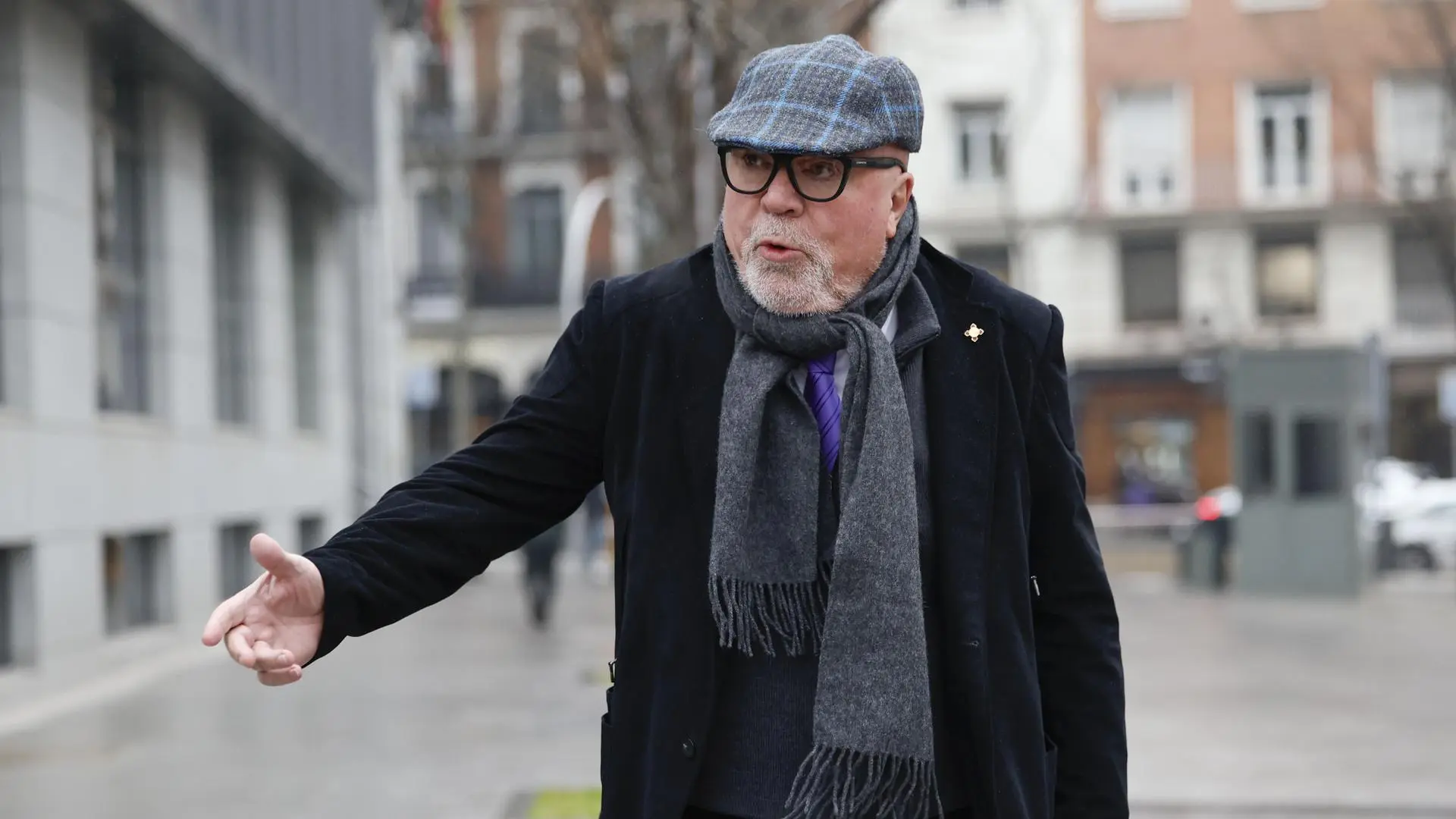 
         Trama Kitchen: 'El asturiano,' 'El barbas'... Villarejo amenazó con llevarse "por delante" a Rajoy 
    