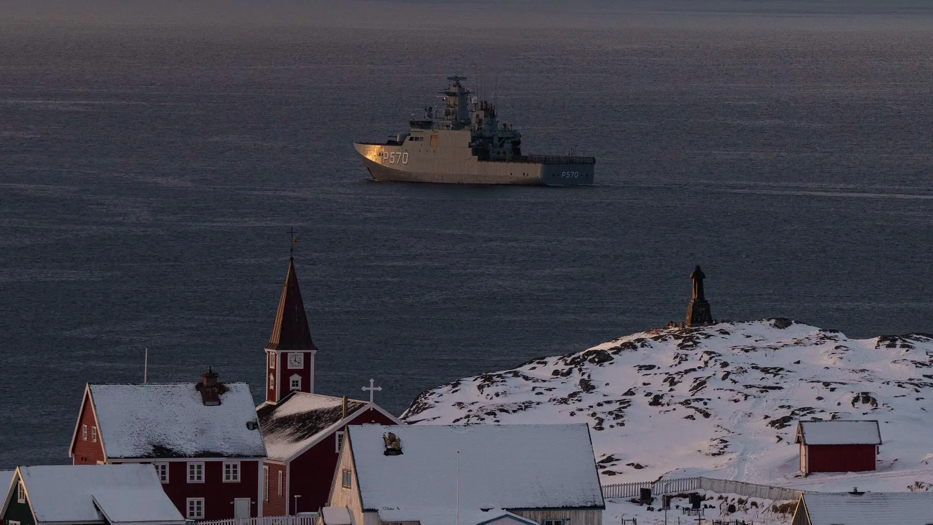 Rusia niega interés en Groenlandia y acusa a la OTAN de "militarizar" el Ártico
