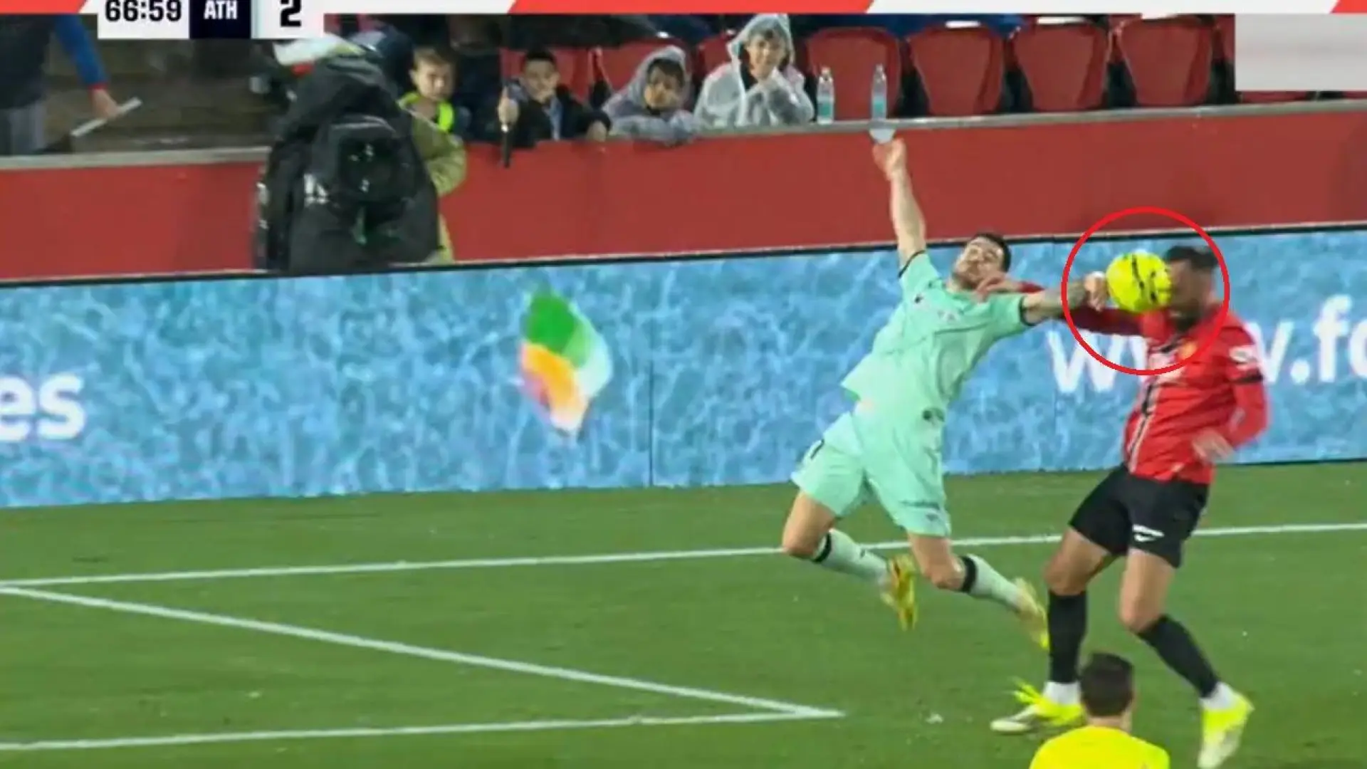 El Athletic estalla tras caer en Son Moix tras dos polémicos penaltis en contra: "Nos sentimos perjudicados"