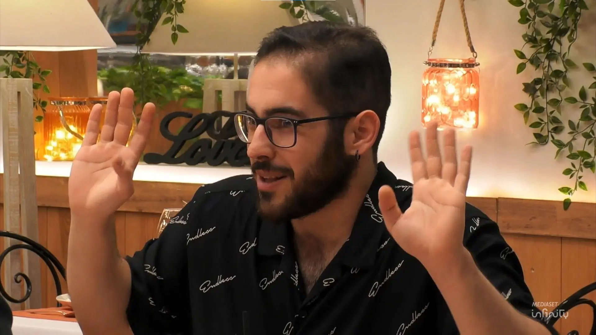 Pedro, a su cita en 'First Dates': "Si me dices que abramos la pareja, a lo mejor te abro la cabeza..."