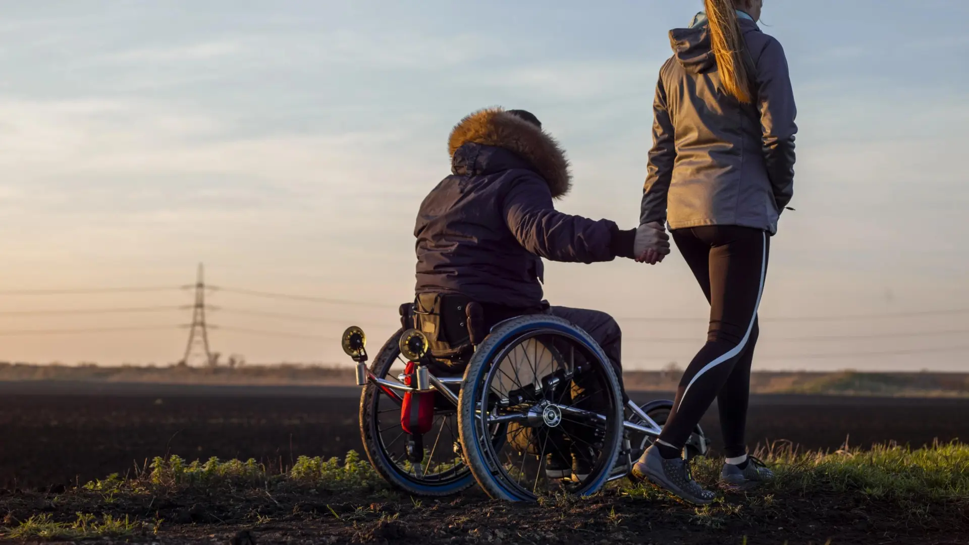 Consiguen, con nueva técnica no invasiva, traducir la 'intención de movimiento' del cerebro tras una lesión medular