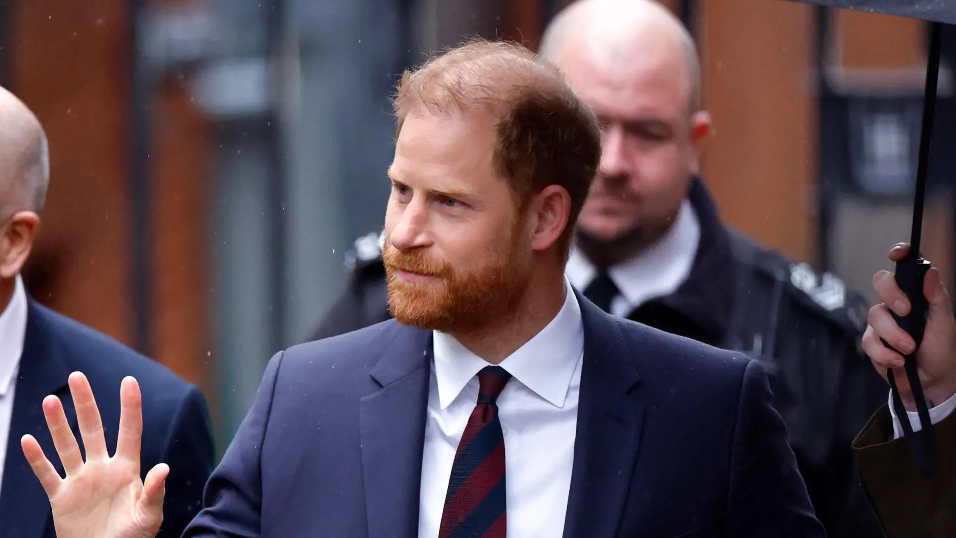 El príncipe Harry, Elton John y otros famosos esperan el fallo del juez en su demanda contra el 'Daily Mail'