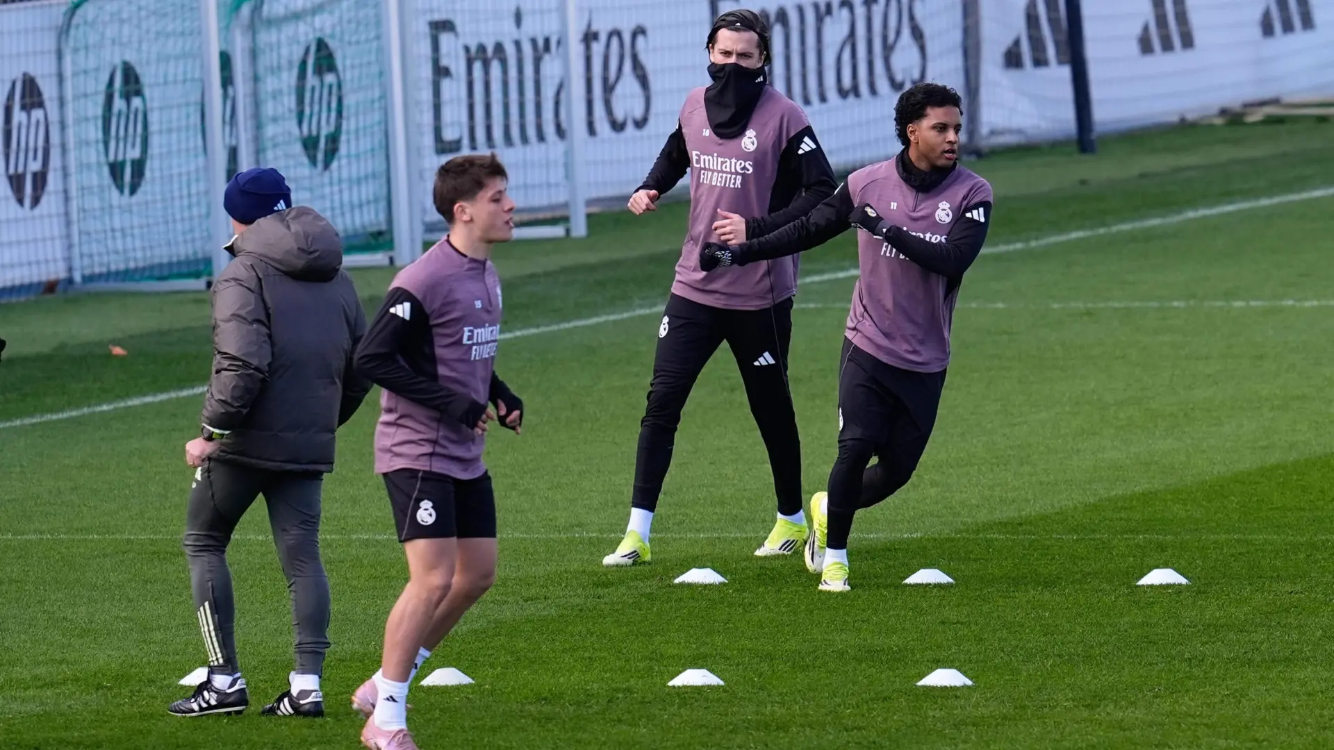 Arbeloa recupera efectivos para la visita al Villarreal: Rodrygo, Brahim y Carreras, en la convocatoria