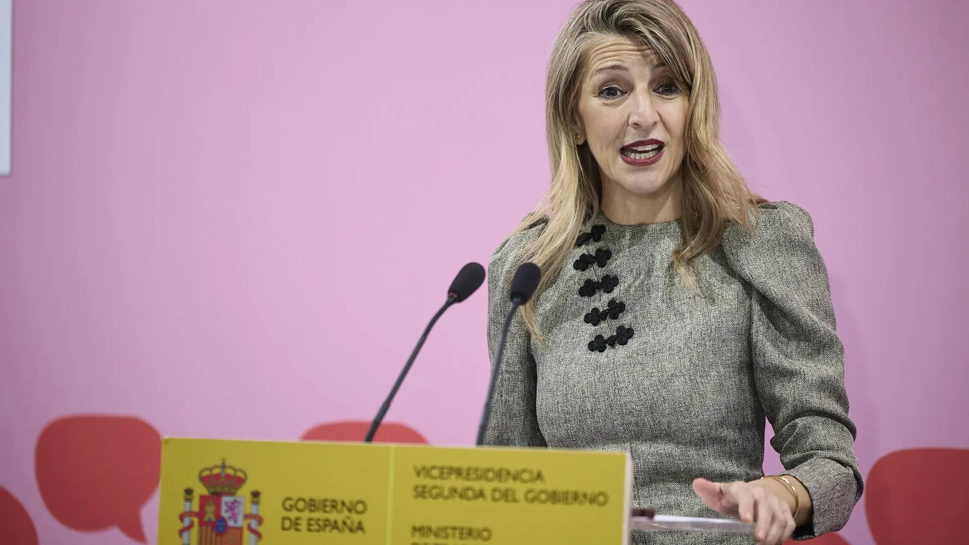 Díaz y los sindicatos pactan reformar la prevención de riesgos laborales con la salud mental y la digitalización como protagonistas