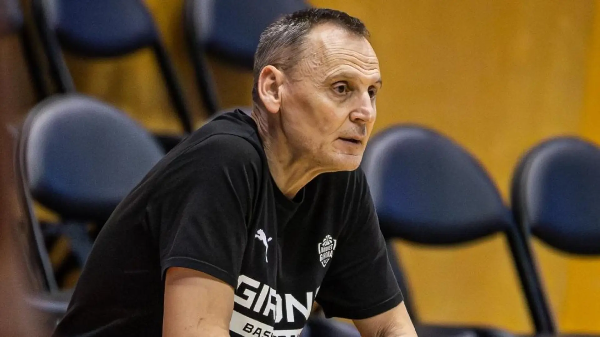 La polémica reflexión de Roberto Íñiguez, entrenador del Uni Girona femenino: «¿No queremos igualdad? ¿O solo lo bueno?»