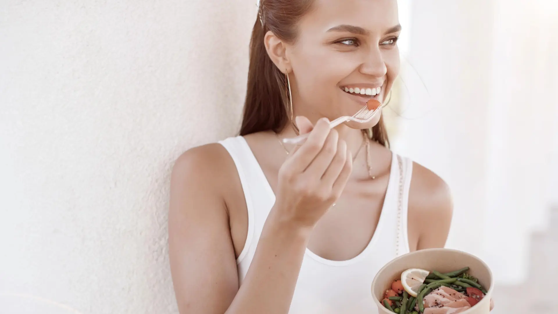 Qué comer en cada fase del ciclo menstrual para aliviar molestias, según una nutricionista