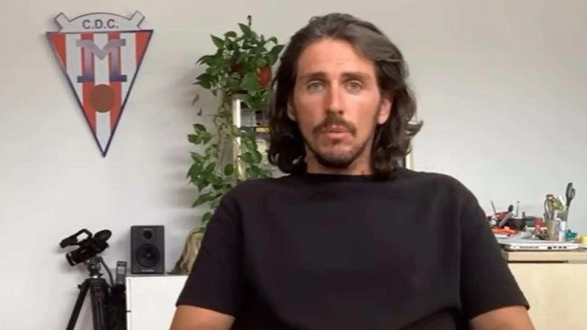 La RFEF se carga a Javi Poves: inhabilitado dos años tras su último lío con el Moscardó