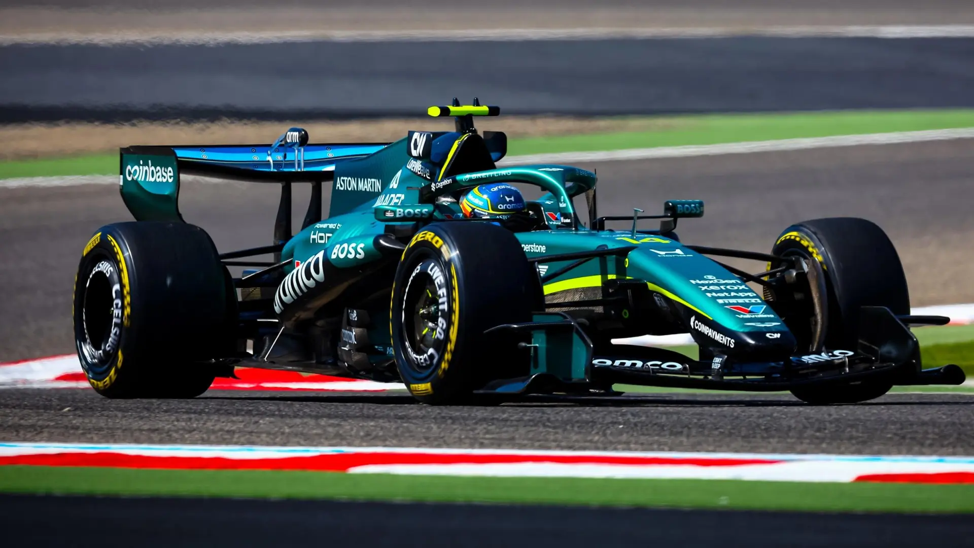 Fernando Alonso, entre las dudas sobre su posible retiro en 2026 y su interminable batalla con Honda