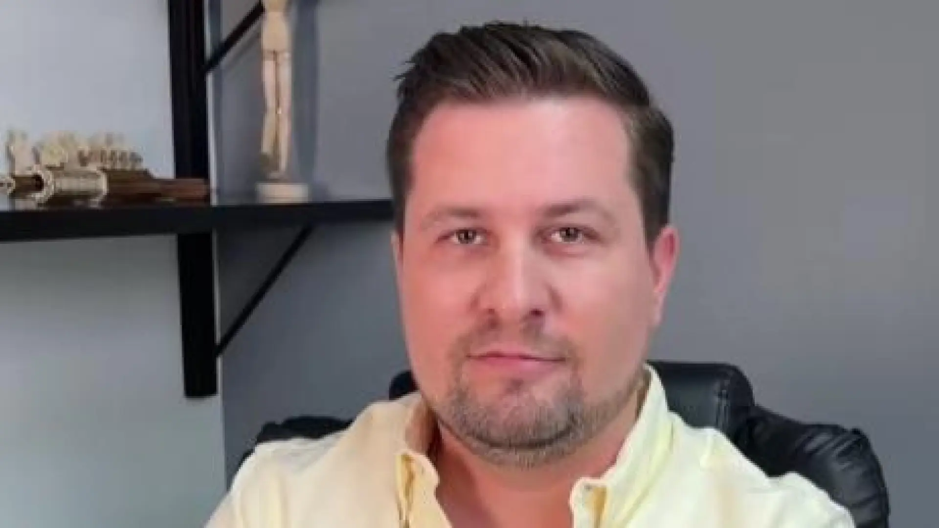 Jorge Cárdenas, oncólogo: "El riesgo no es sentir algo raro, es acostumbrarse y esperar a que se quite solo"