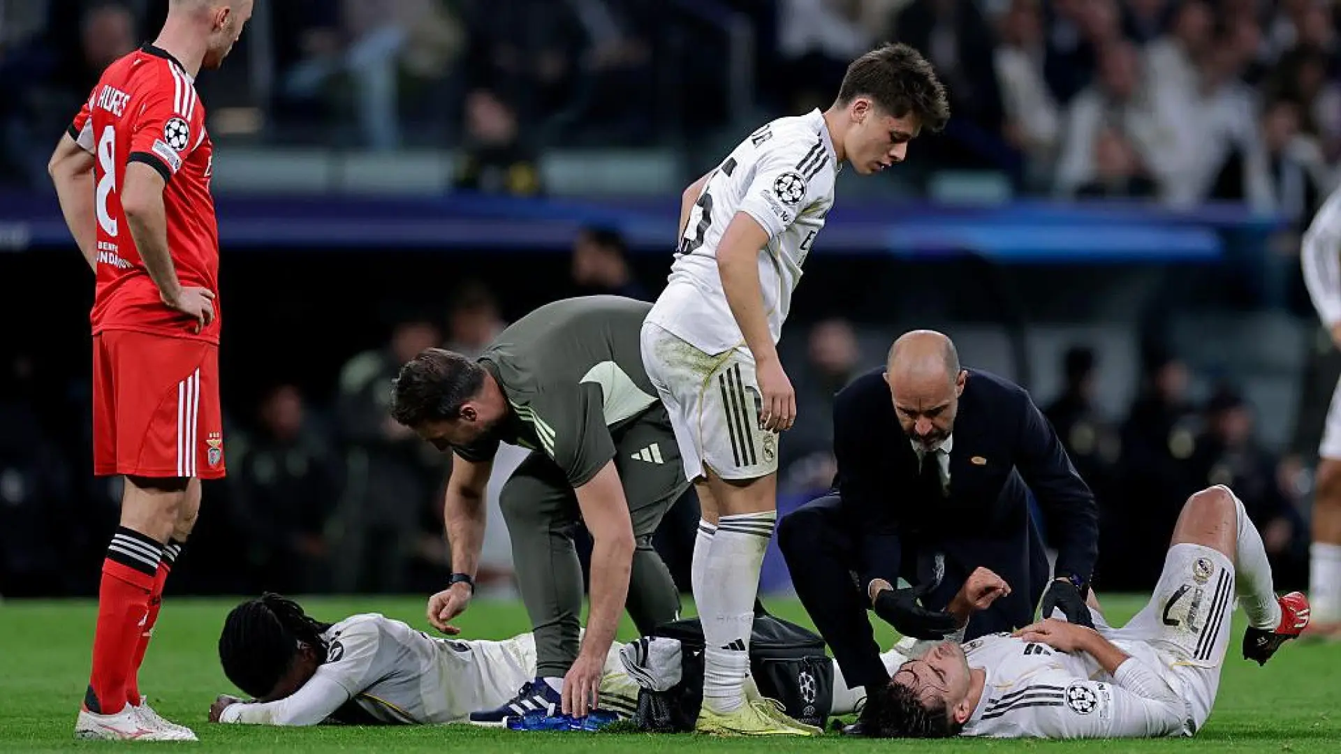 Primeras palabras de Raúl Asencio tras tener que ir al hospital por su grave caída: "Ha sido solo un susto"