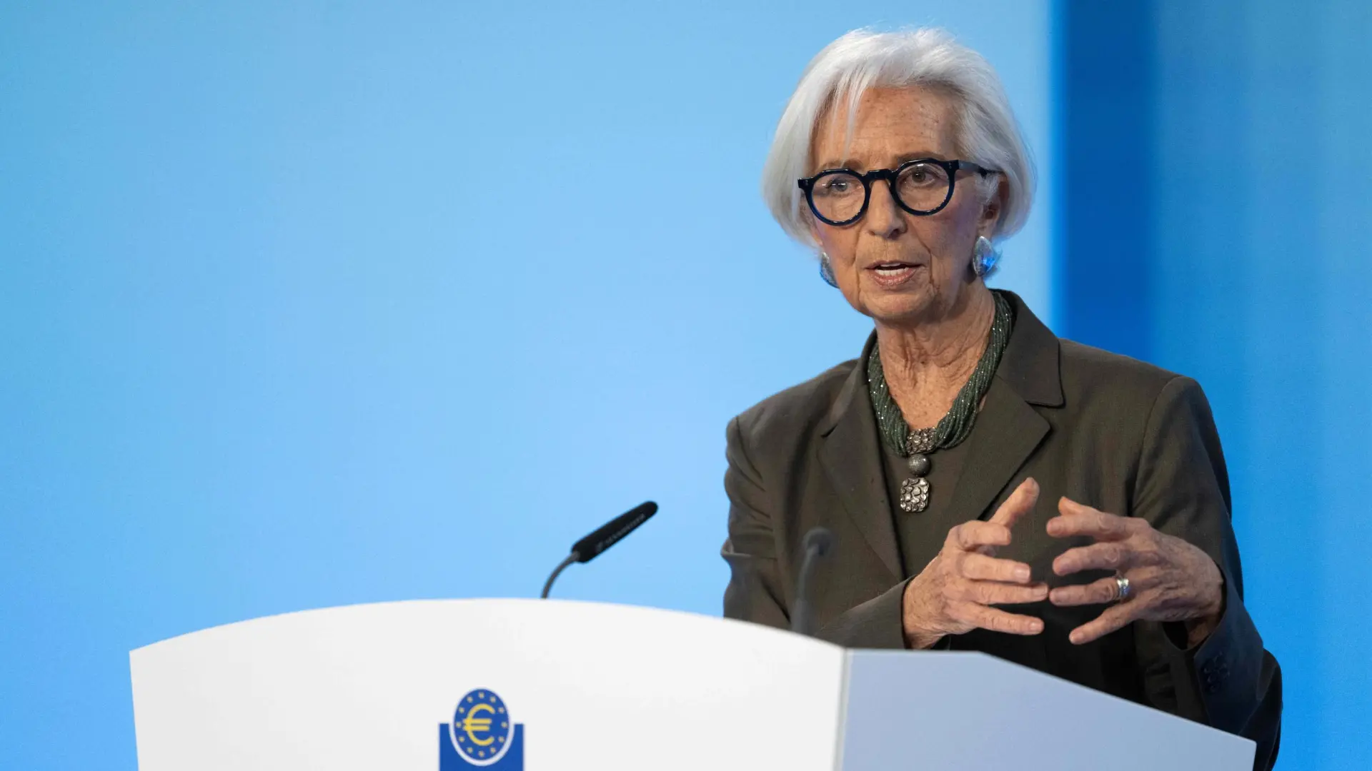 Lagarde advierte del peligro económico de que los ciudadanos perciban una inflación mayor a la real