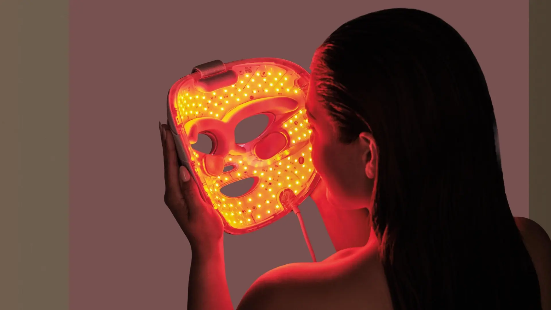 Shark CryoGlow aterriza en España: así es la máscara LED con efecto frío que mejora tu piel en casa