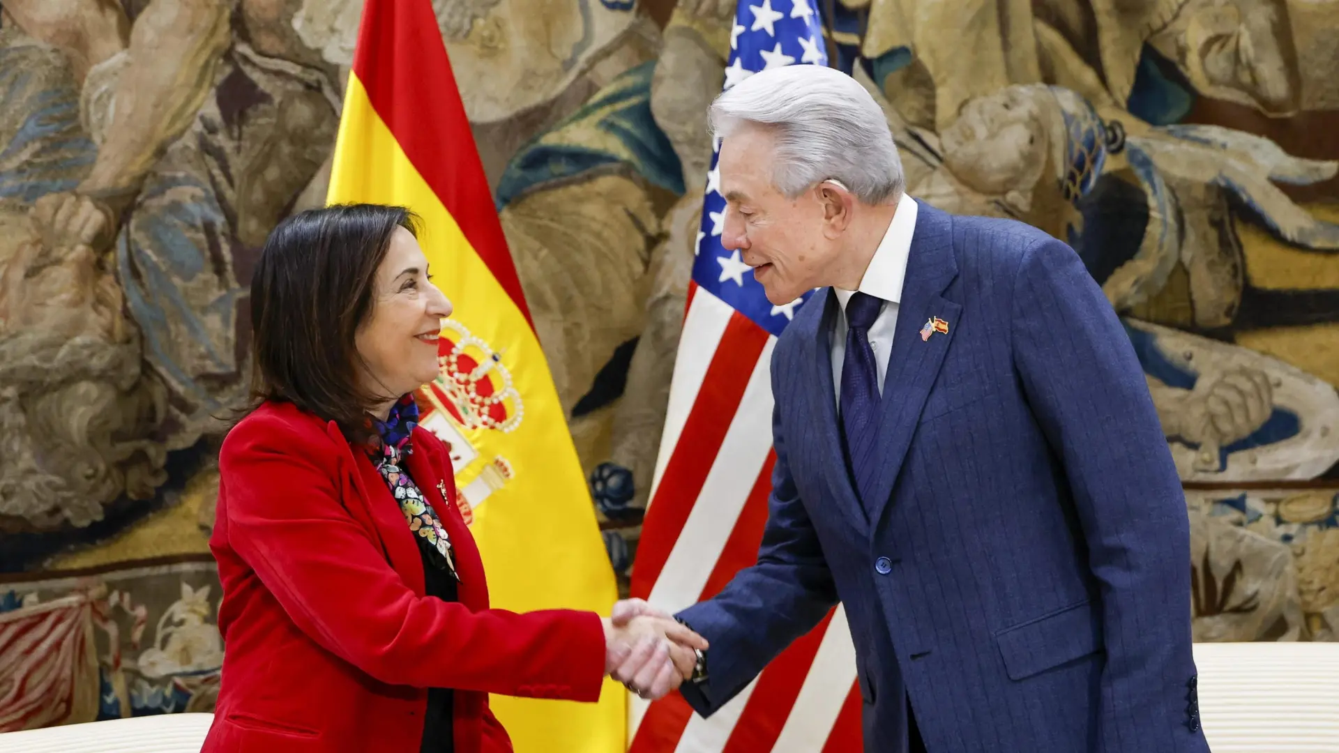 Las 72 horas de tensión entre EEUU y España con una grave amenaza comercial y una 'disputa' sobre la ayuda militar