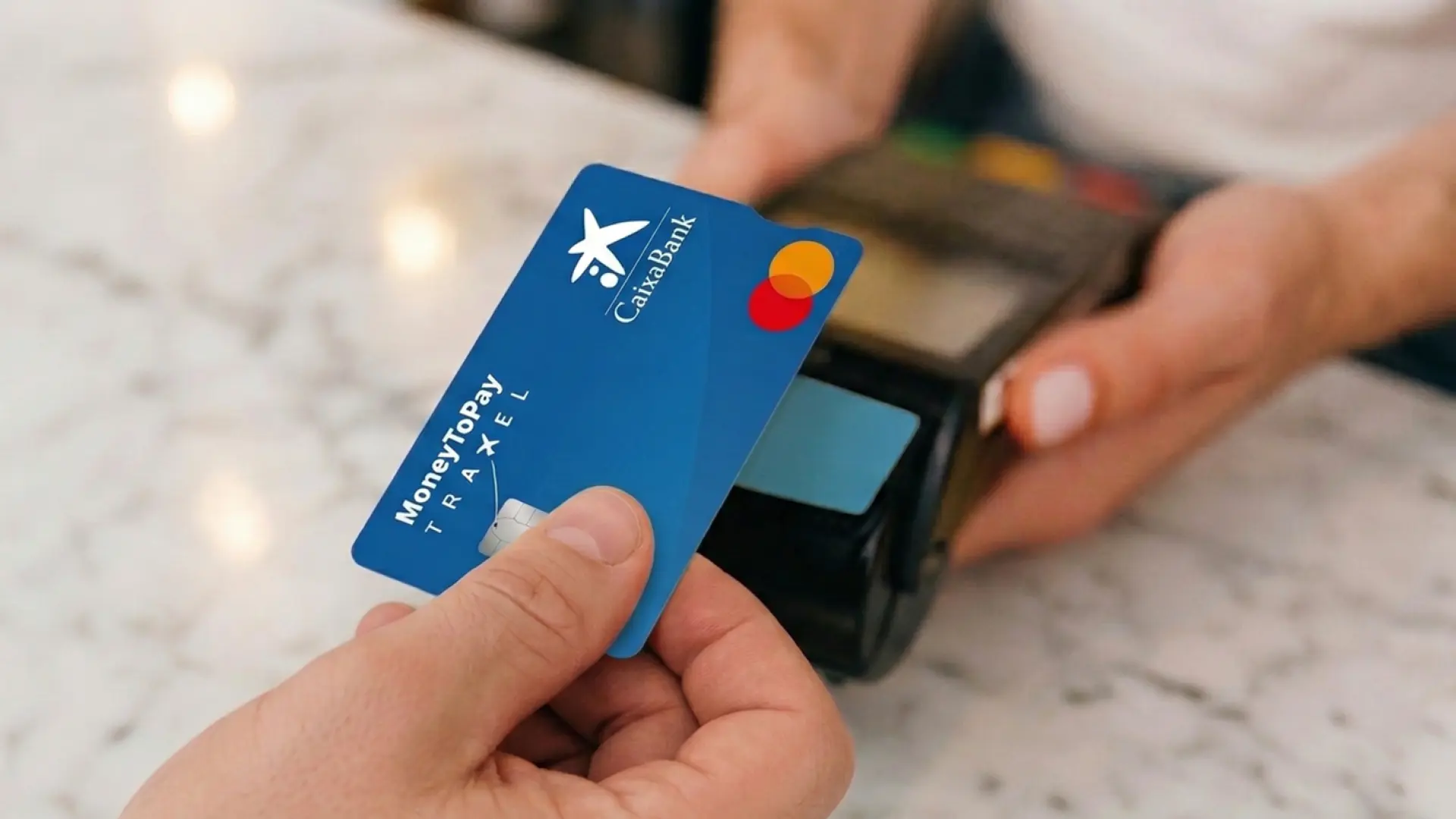 CaixaBank запустил кампанию для роста платежей по карте MoneyToTravel