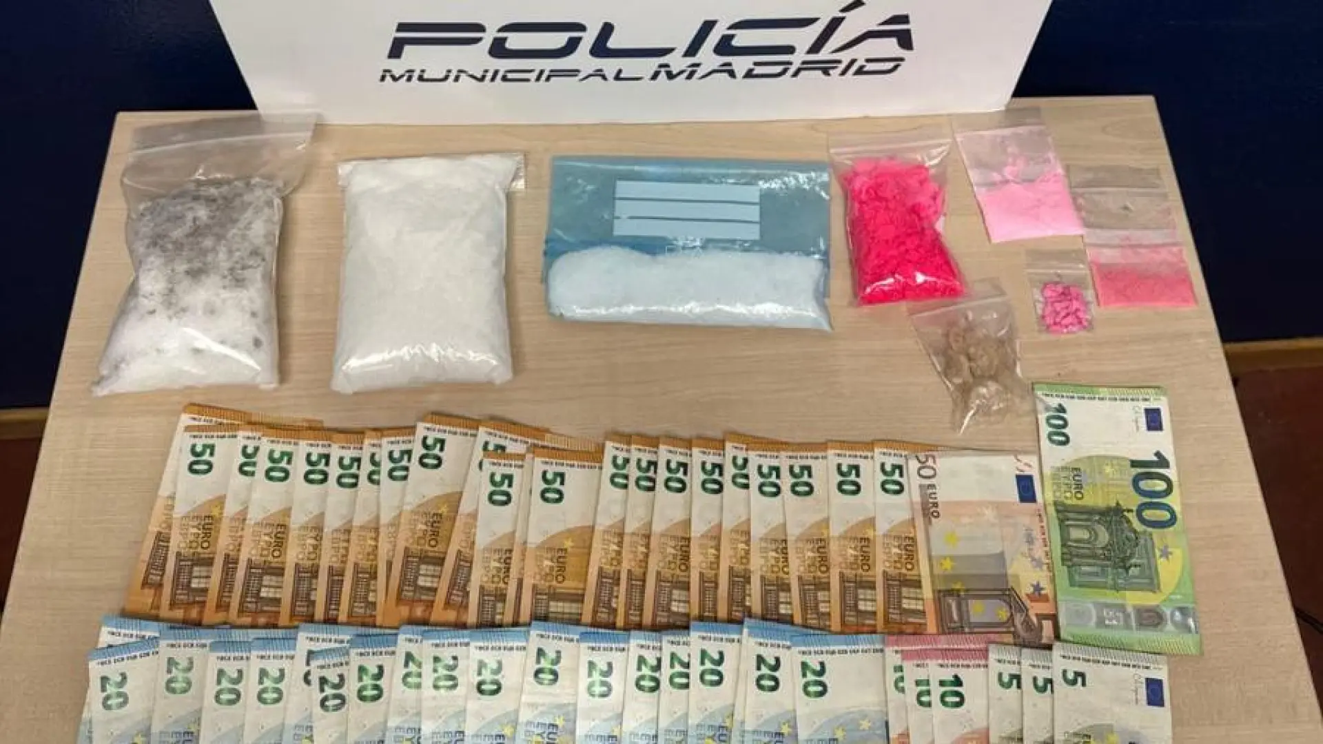 La Policía Municipal de Madrid detiene a tres personas que portaban más de 800 gramos de ketamina, tusi, MDMA y pastillas