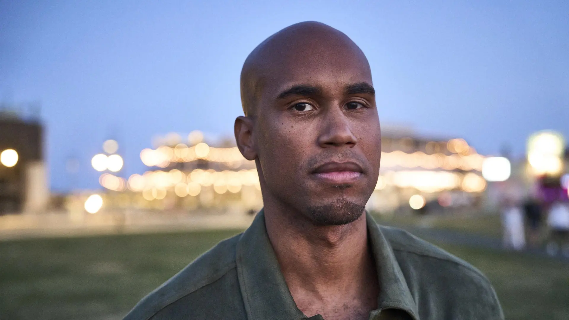 Anthony Almonte, cantante del Bronx y colaborador Bruce Springsteen, irrumpe con su debut musical en solitario