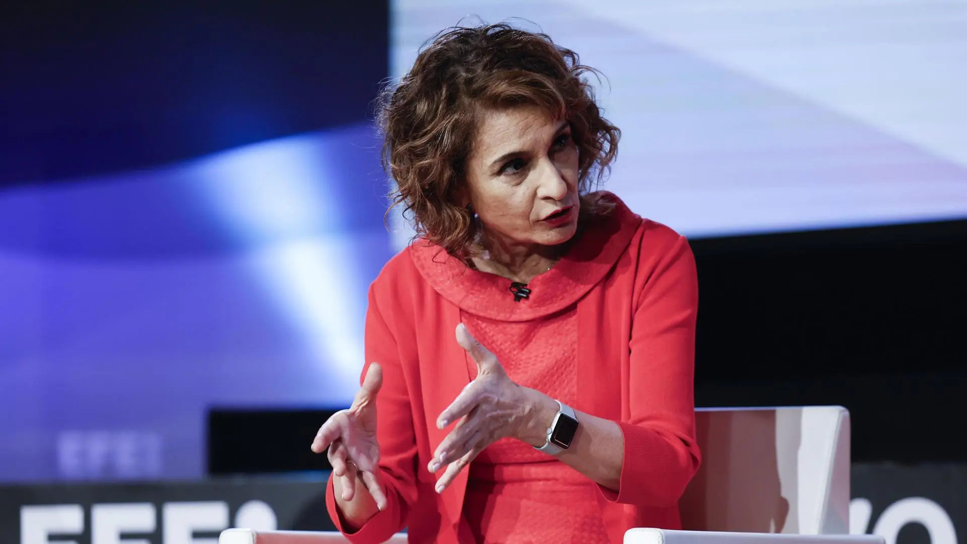 Montero anuncia que España cumplió el objetivo de déficit del 2,5% en 2025