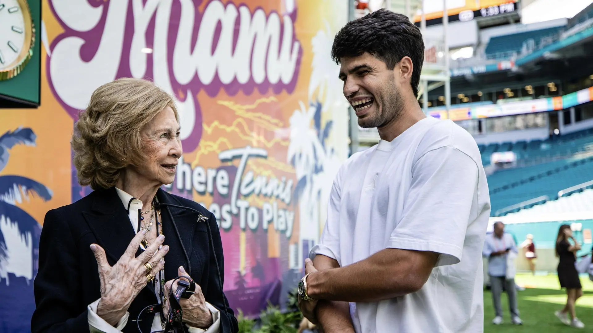
         Alcaraz se encuentra con la reina Sofía en el Miami Open: "Ojalá con el trofeo" 
    