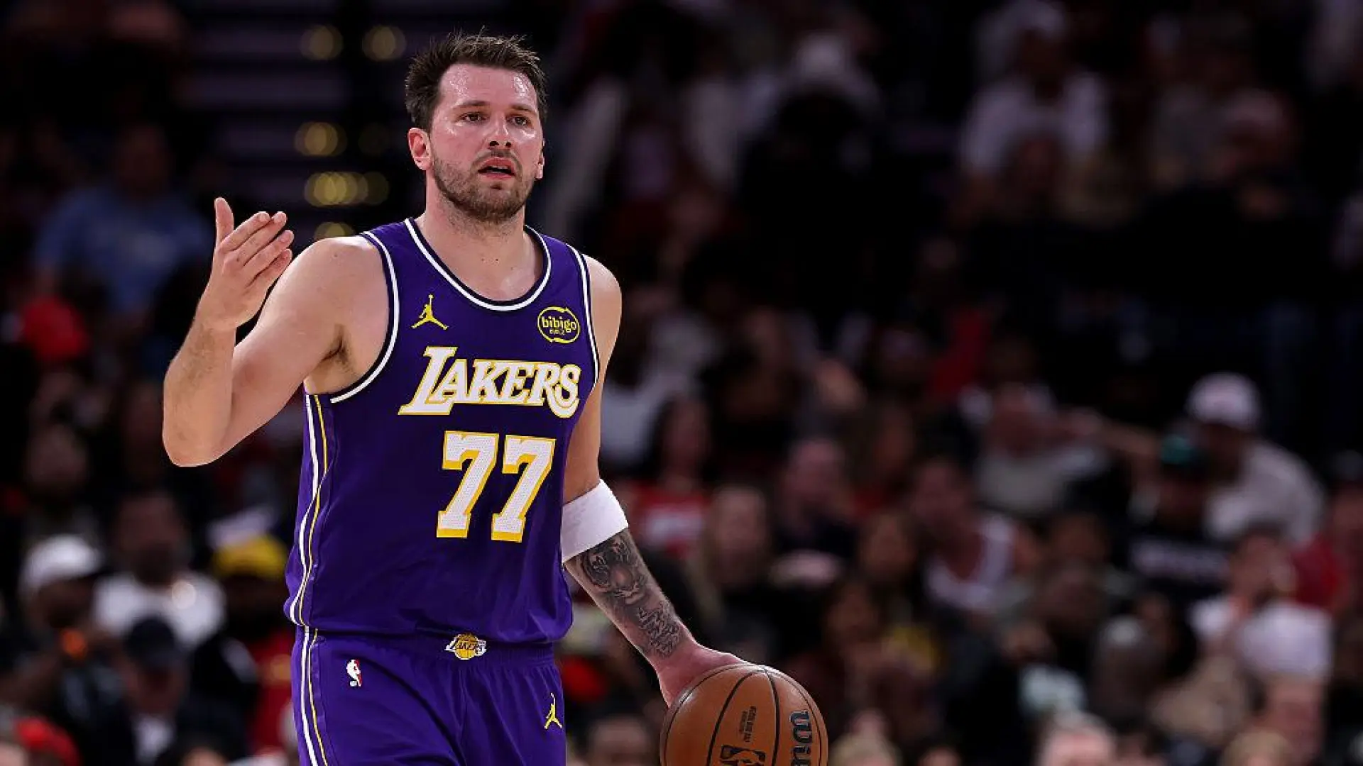 
         Doncic estalla tras la última polémica con su vida personal en la NBA: "Me dijo que se iba a acostar con toda mi familia" 
    