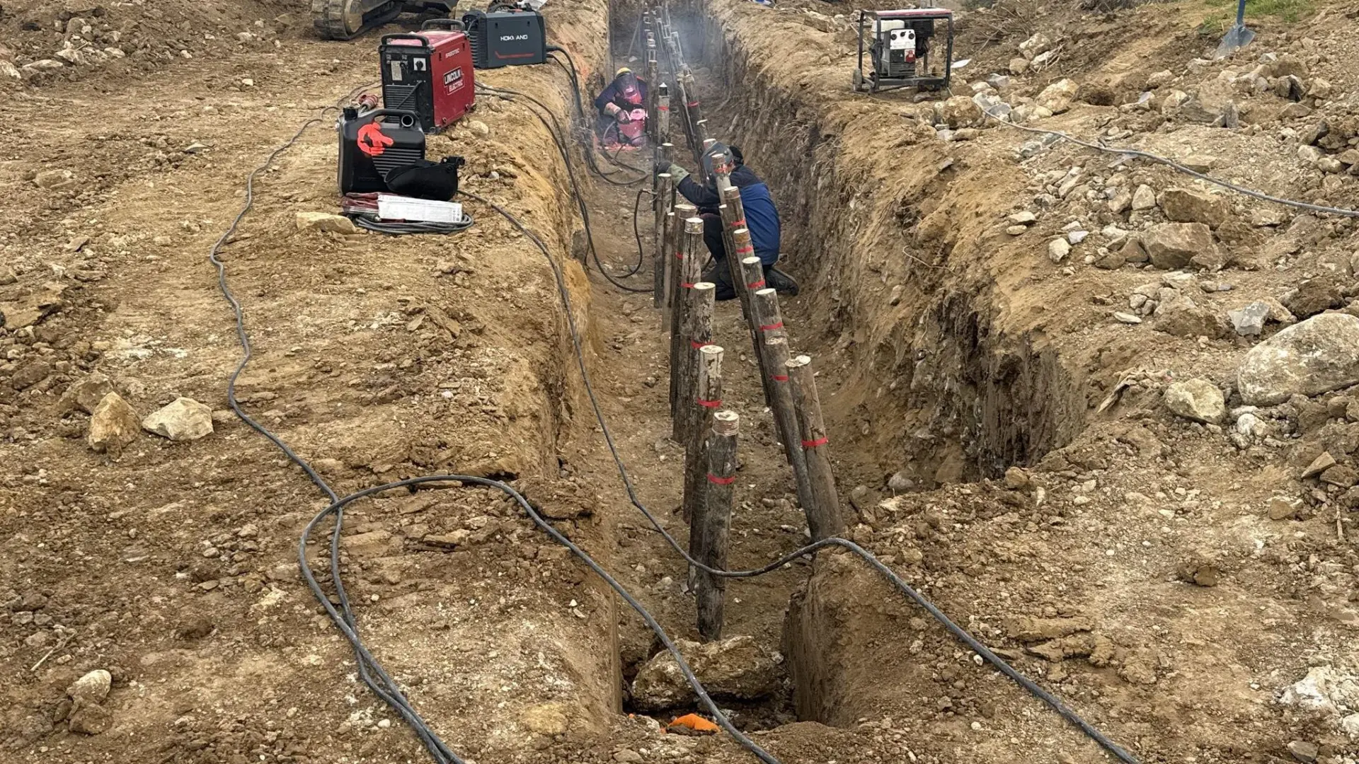 Óscar Puente publica vídeos y fotografías para mostrar la complejidad de las obras en la vía del AVE a Málaga