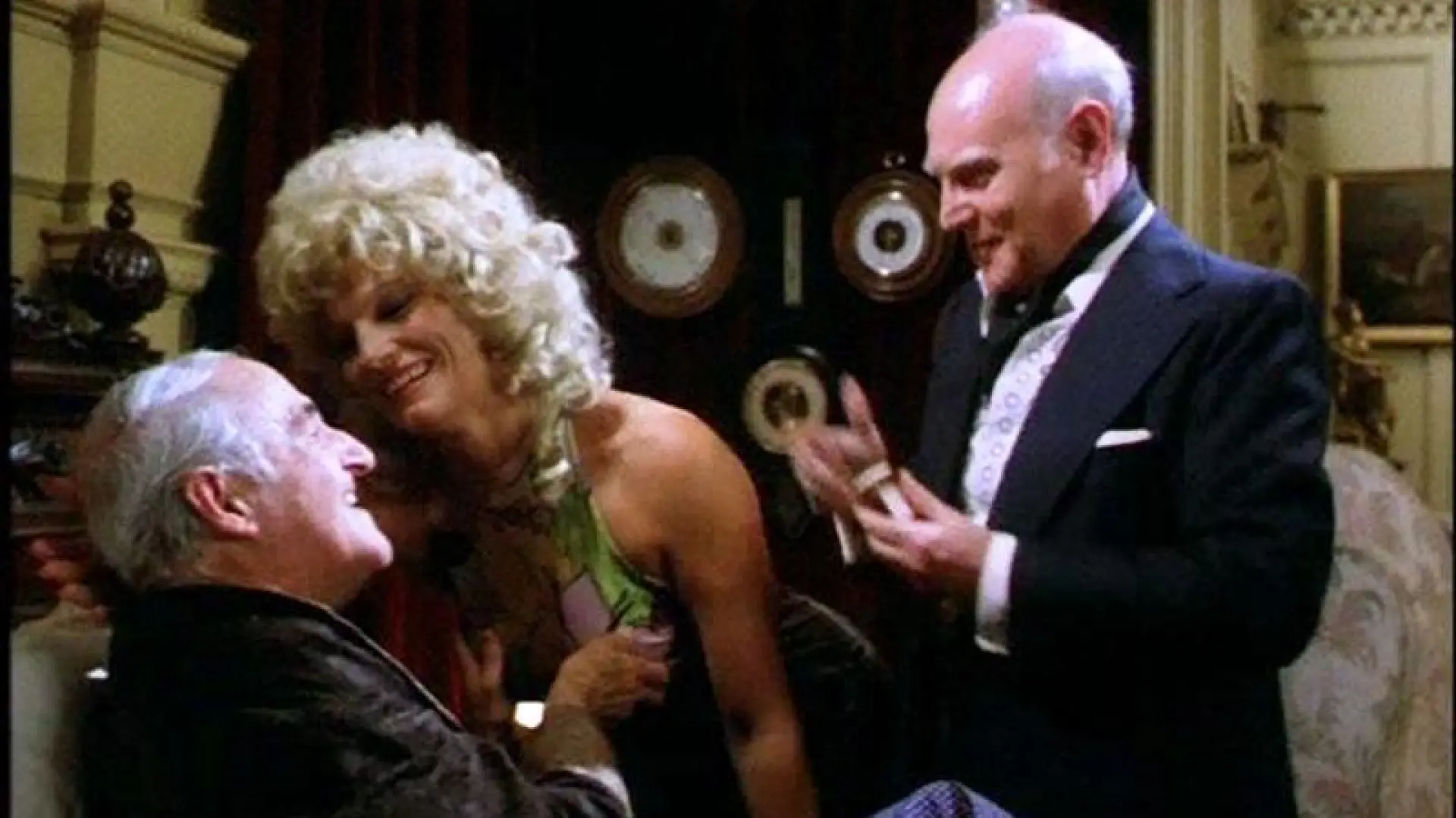 'Torrente presidente' no llega tan alto: la comedia española que mejor define a nuestros políticos sigue siendo esta