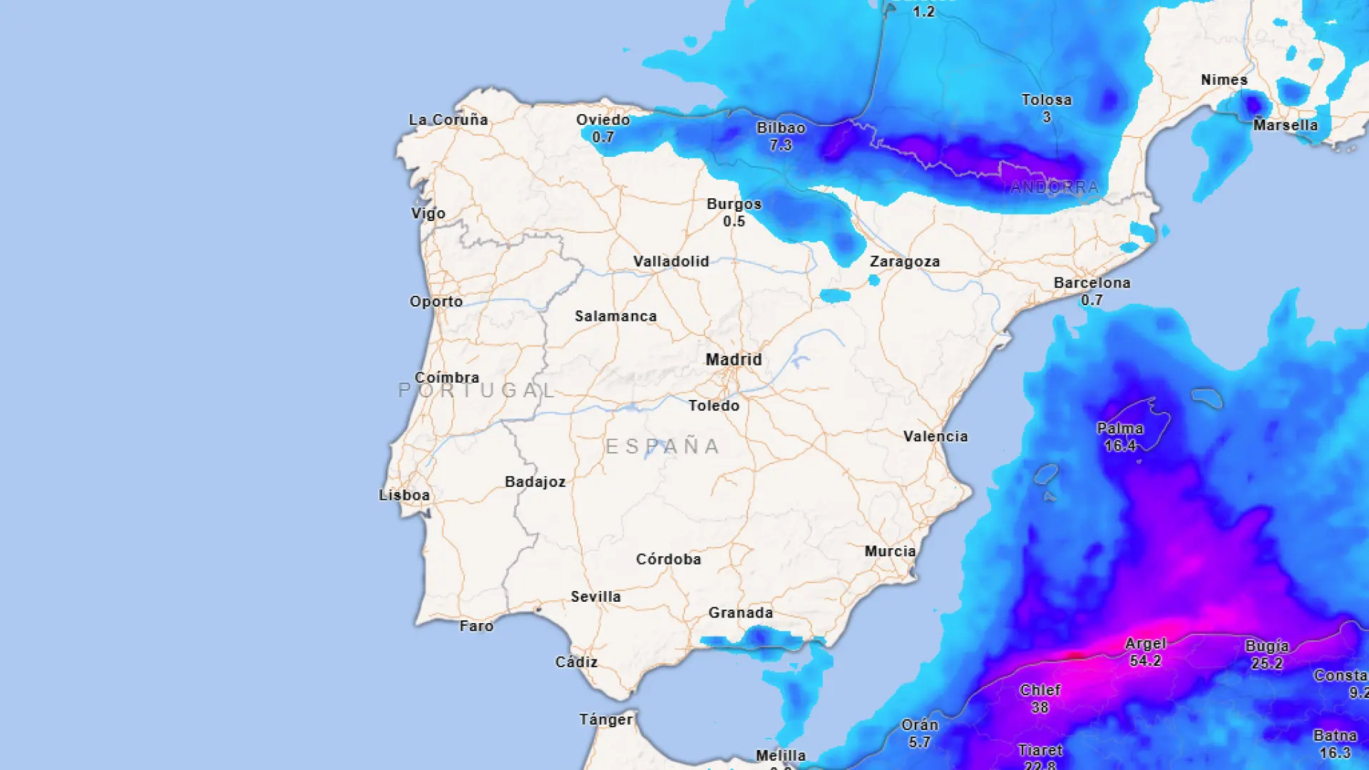 El fuerte viento activa avisos este lunes en ocho comunidades mientras las temperaturas vuelven a subir de forma notable