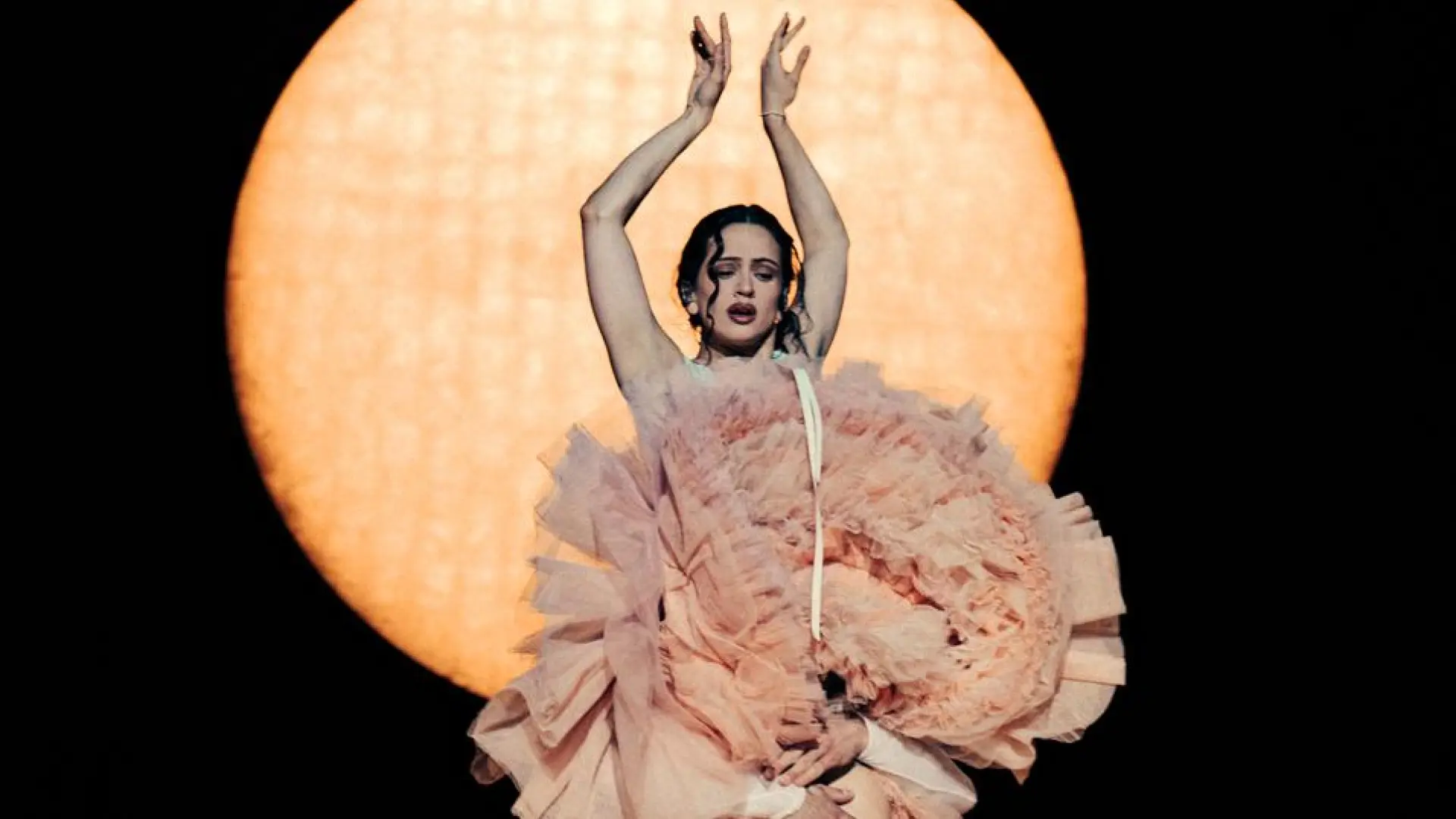 La madre de Rosalía, tras los conciertos de la cantante: "Cuánto necesitamos lo que nos ofreces"