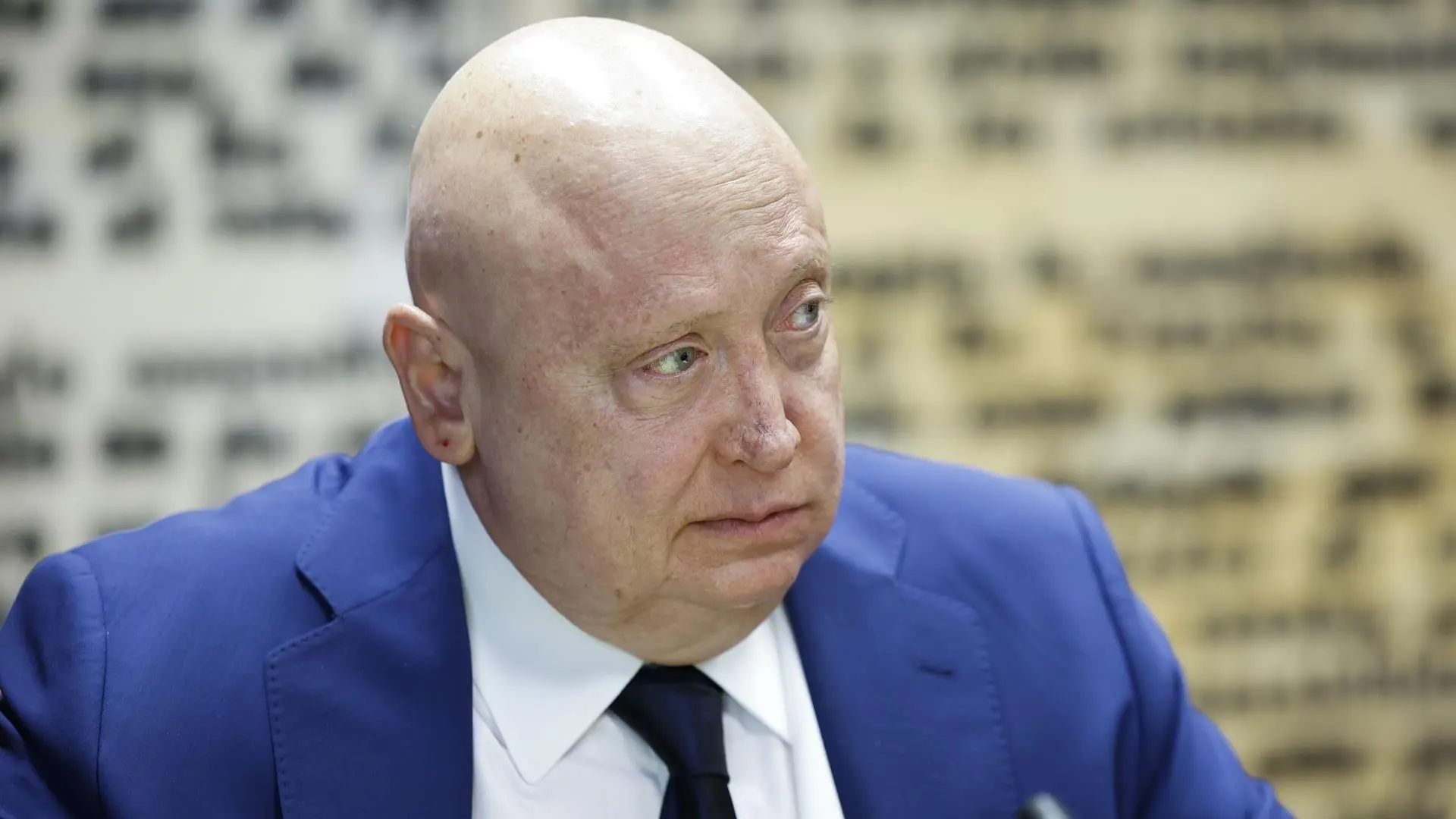 
         El presidente de Forestalia admite que se reunió una vez con Santos Cerdán, pero niega negocios con el exnúmero dos del PSOE y con Servinabar 
    