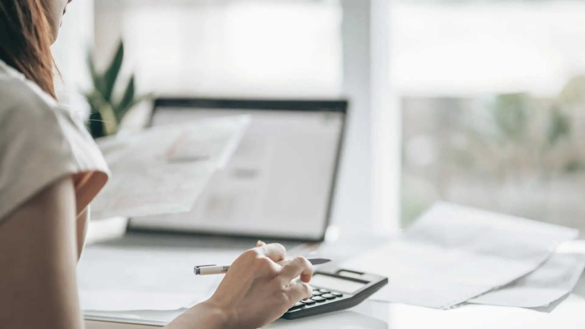 Las deducciones que no debes olvidar al hacer la declaración de la Renta 2026