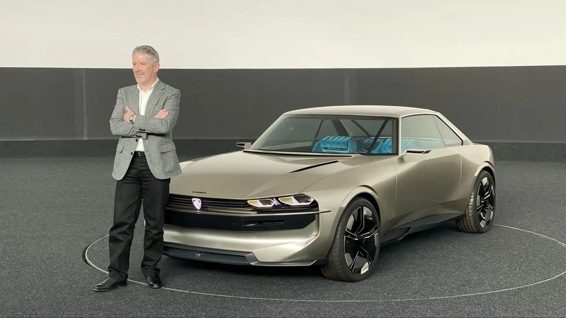 
         Entrevista al nuevo jefe de diseño de Stellantis: ''El cliente no compra un grupo, compra una marca, y cada una debe tener su personalidad'' 
    