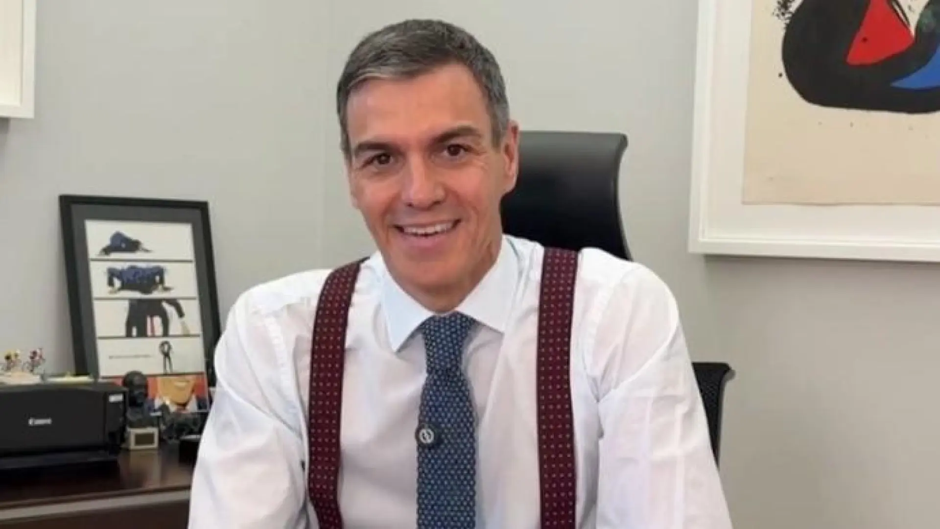 Pedro Sánchez felicita los 20 años de 'El Intermedio': "A este ritmo, celebramos juntos los 25, vosotros en la tele y yo en la Moncloa"