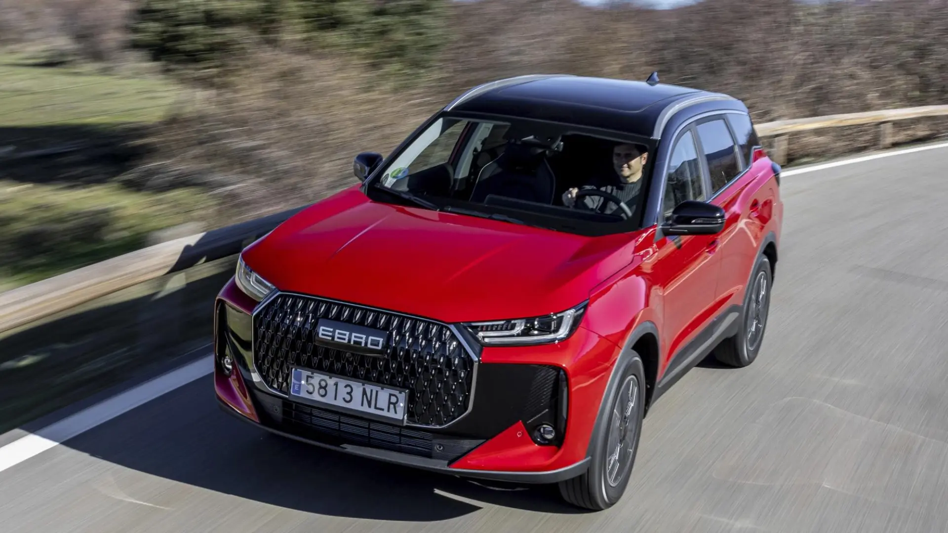 Al volante del nuevo Ebro s700 HEV: primeras impresiones de este SUV híbrido 'made in Spain'