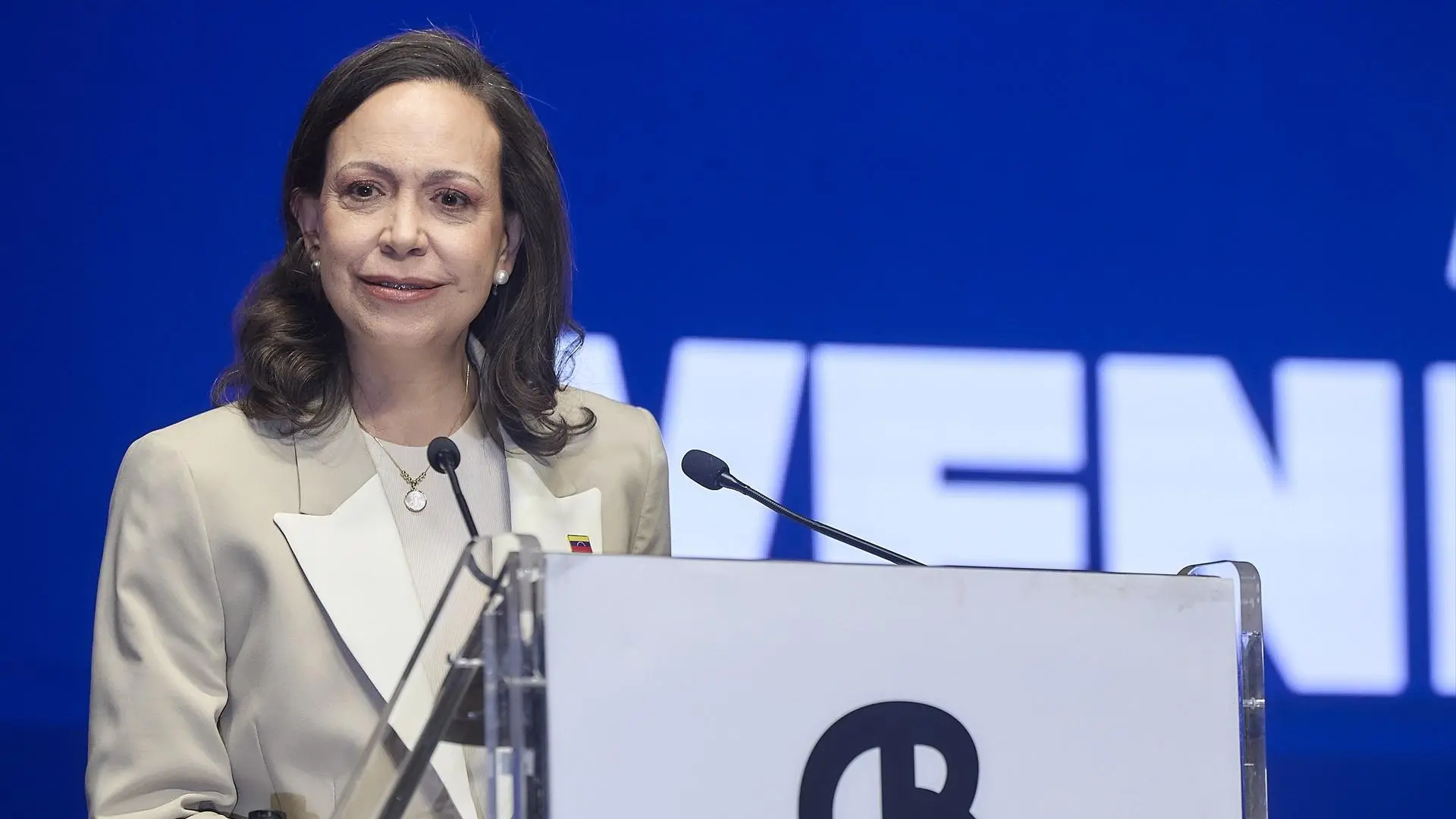 Machado, al ser preguntada por Sánchez y Zapatero: "Hay actores que favorecen al régimen y están obstaculizando el proceso"