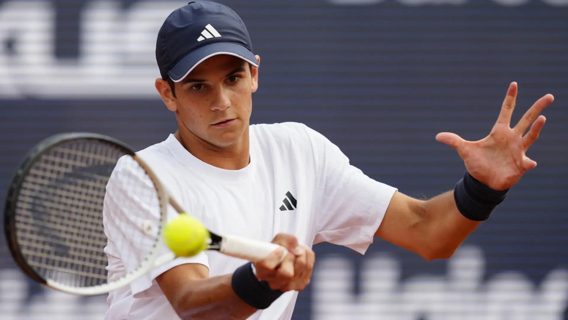 Rafa Jódar pierde con Arthur Fils y se queda a las puertas de la final del Conde de Godó