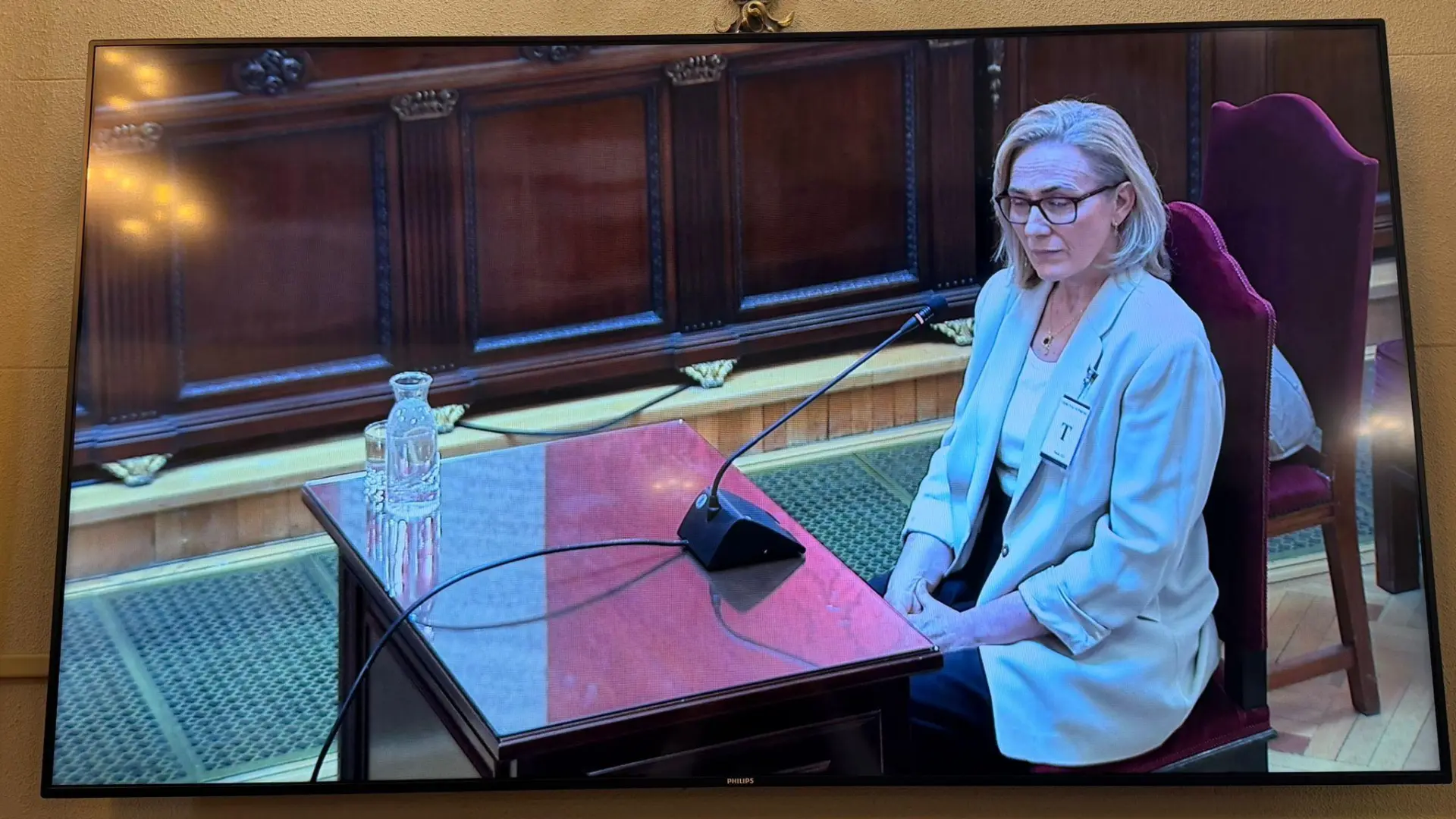 La secretaria de Ábalos confirma que Jésica estuvo en 13 viajes oficiales y que Aldama frecuentaba la 'zona noble' de Transportes