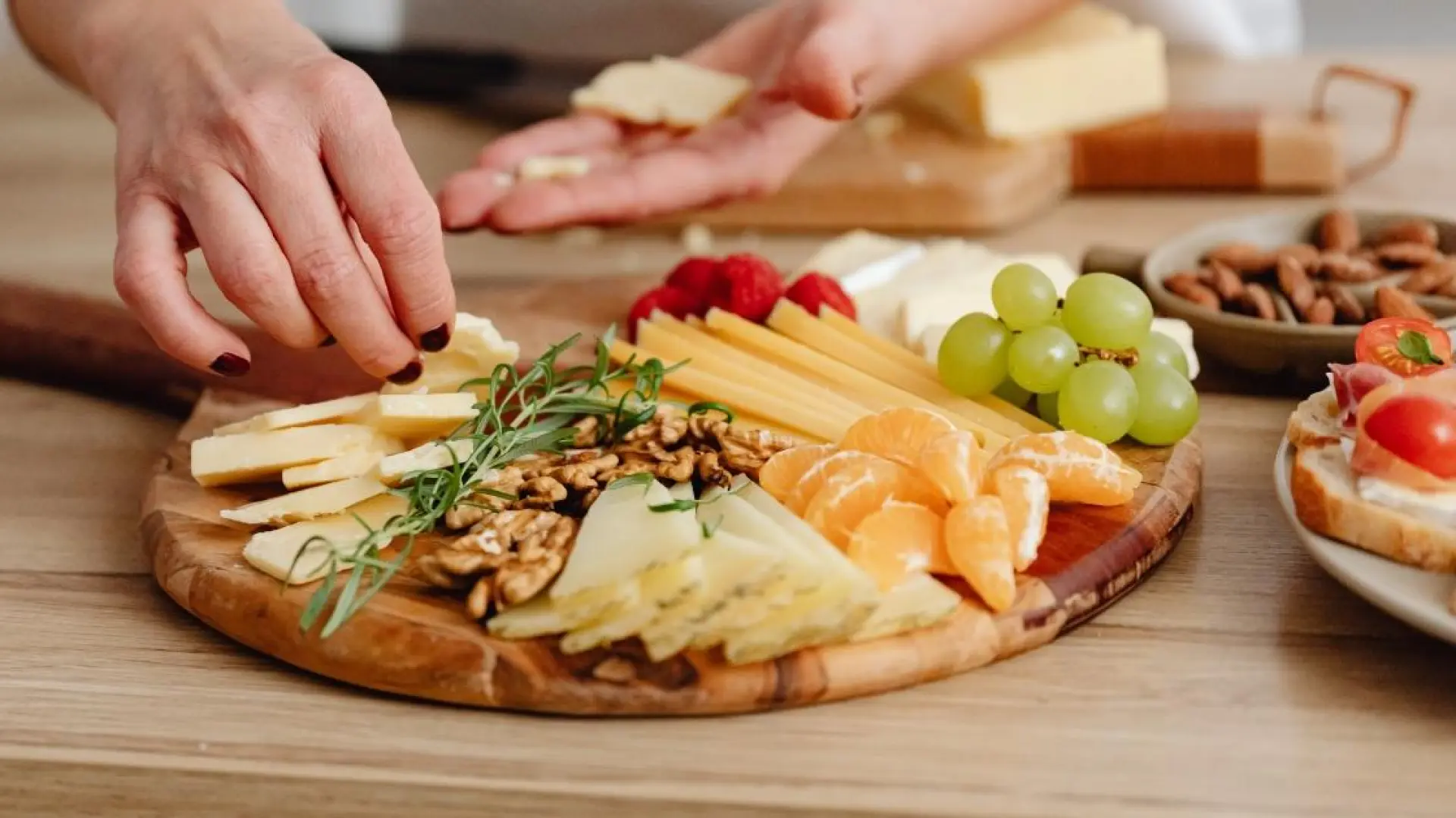 Trucos para hacer las mejores tablas de quesos y embutidos en casa