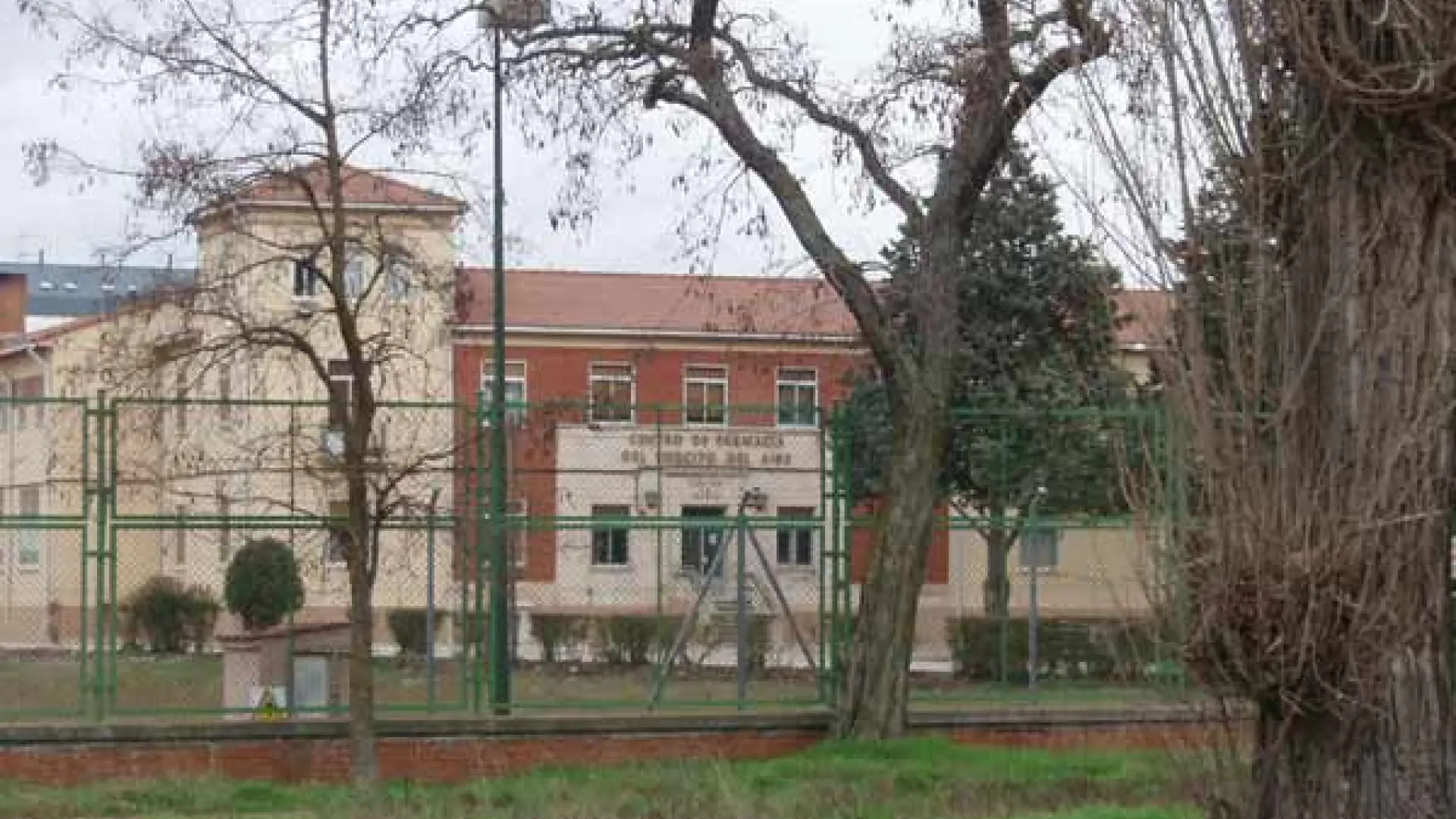 El Centro Militar de Farmacia de Burgos fabricará comprimidos contra la