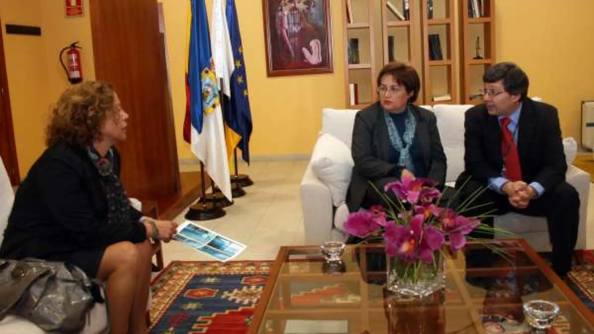 El aeropuerto de La Palma asegura que previa reclamación devuelve el dinero a los rent a car