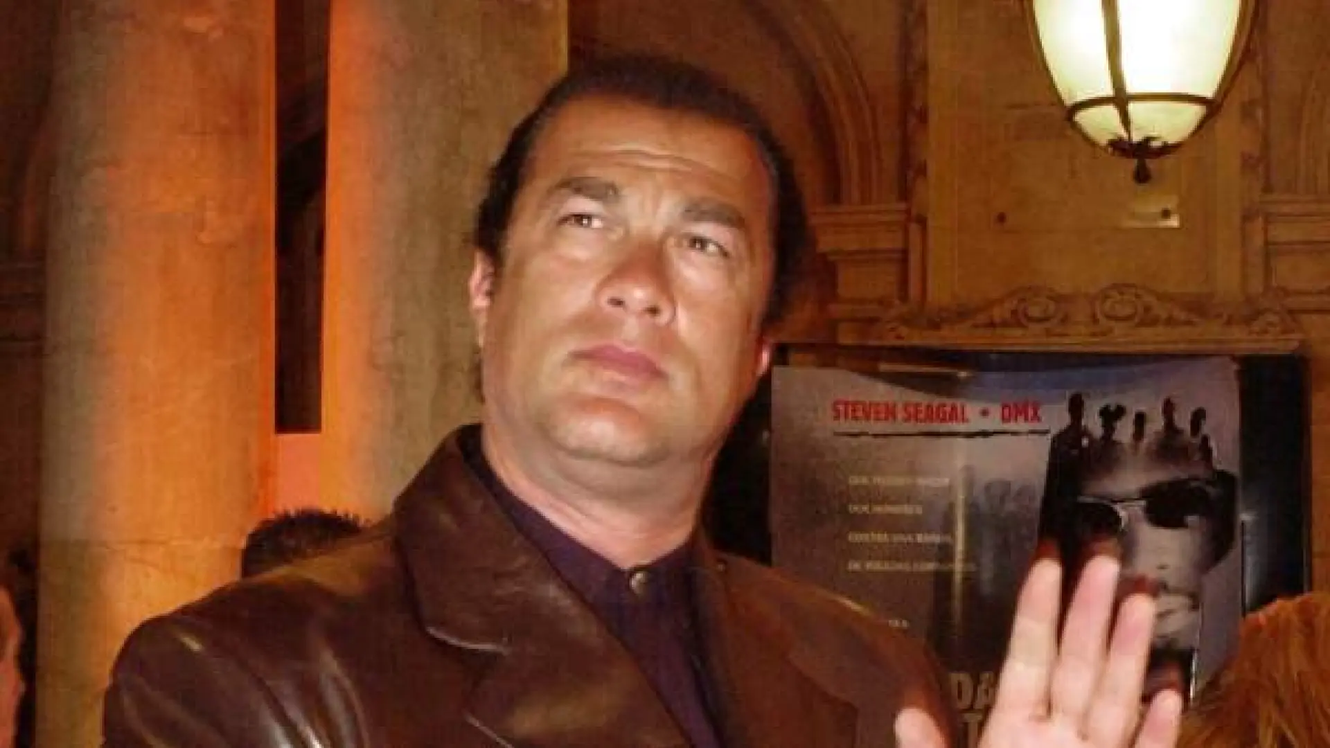 
         Este actor se burló de Steven Seagal y acabó en el suelo sin respiración: "Tuve miedo" 
    