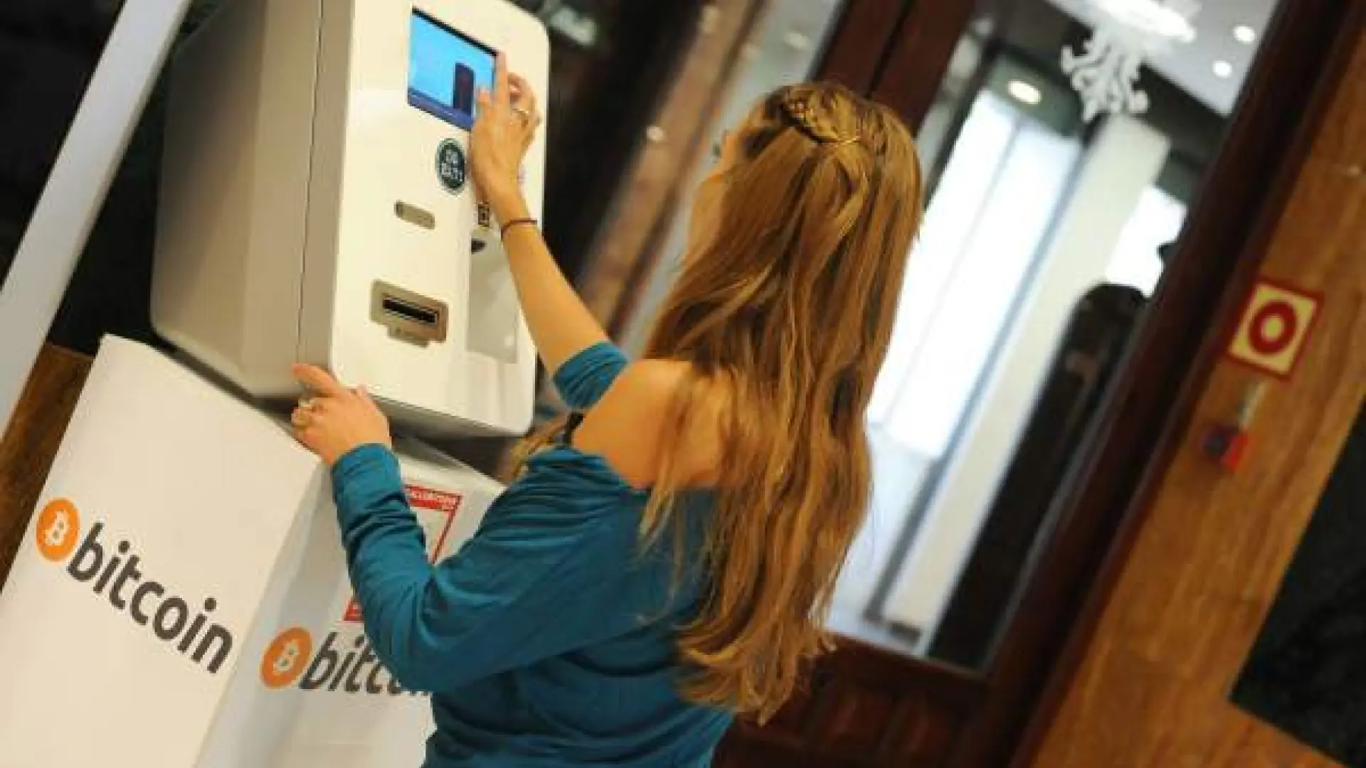 Roban un cajero de bitcoins situado en un centro comercial de San Fernando  de Henares