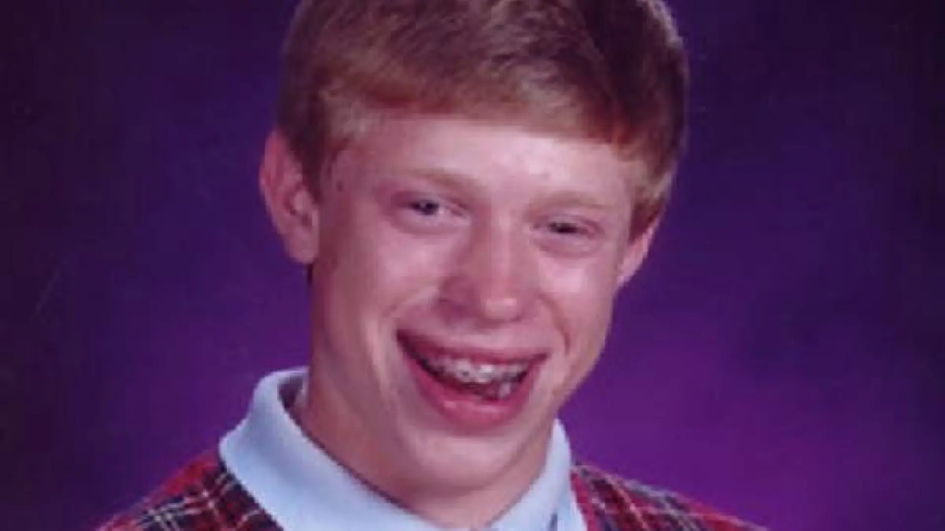 
         Qué fue de Kyle Craven: el chico del meme "Bad Luck Brian" aún comercia con su marca 14 años después 
    