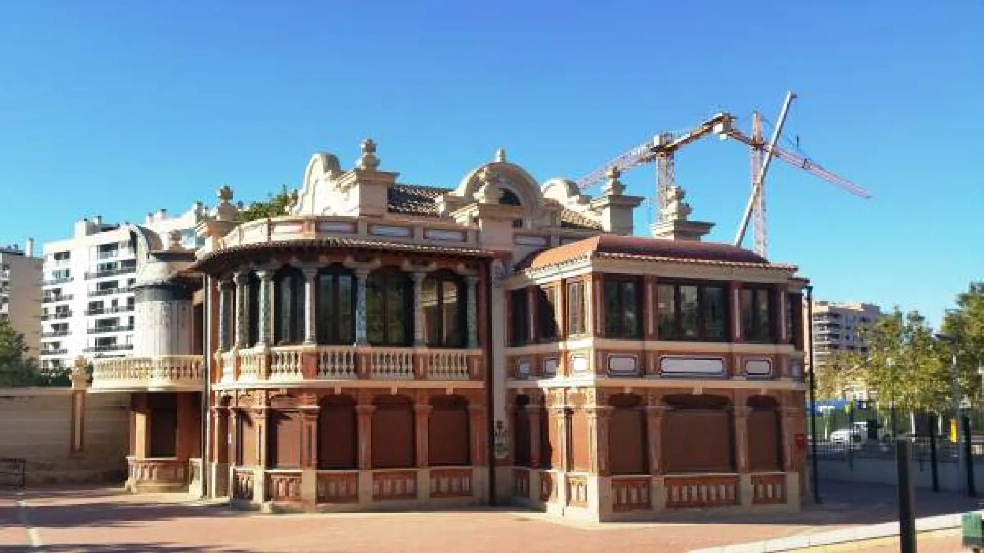 Larraga (PAR) pide al Ayuntamiento que dote de usos a Casa Solans contando  con las entidades vecinales