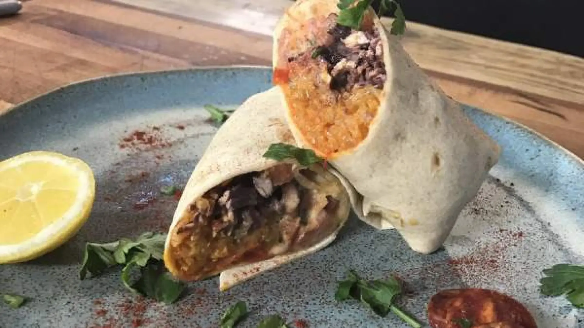 Un canal británico crea la 'paella burrito' y revoluciona a los