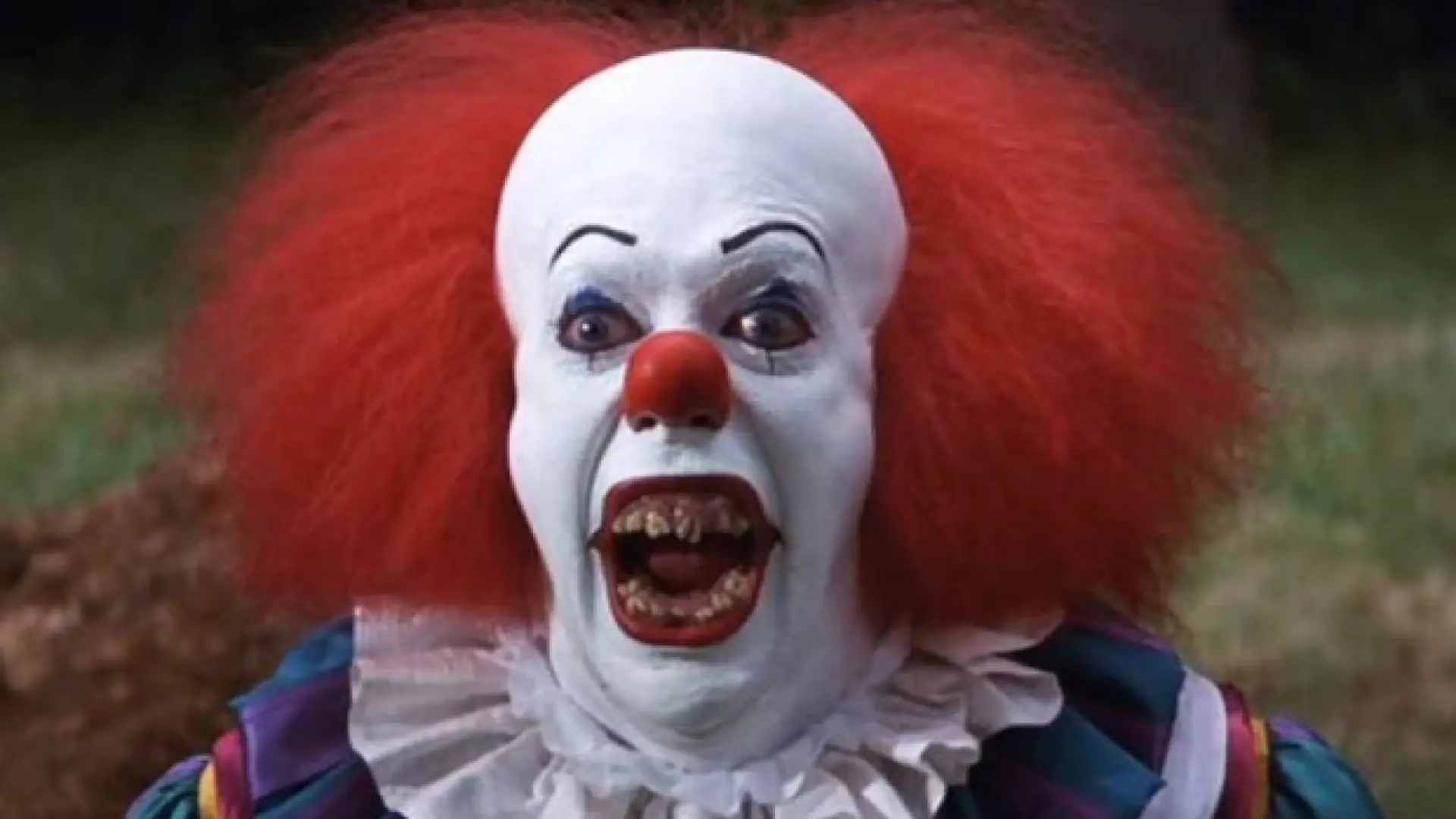Tim Curry (79 años), el mejor Pennywise de Stephen King, revela que ya no puede caminar: "Tuve mucha suerte, hasta ese viernes 13"