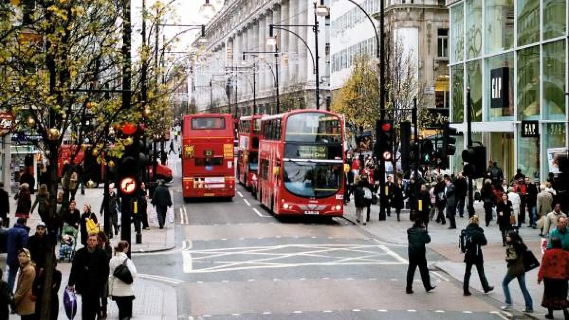 
         La calle más concurrida de Reino Unido y su plan millonario para copiar a esta emblemática vía española 
    